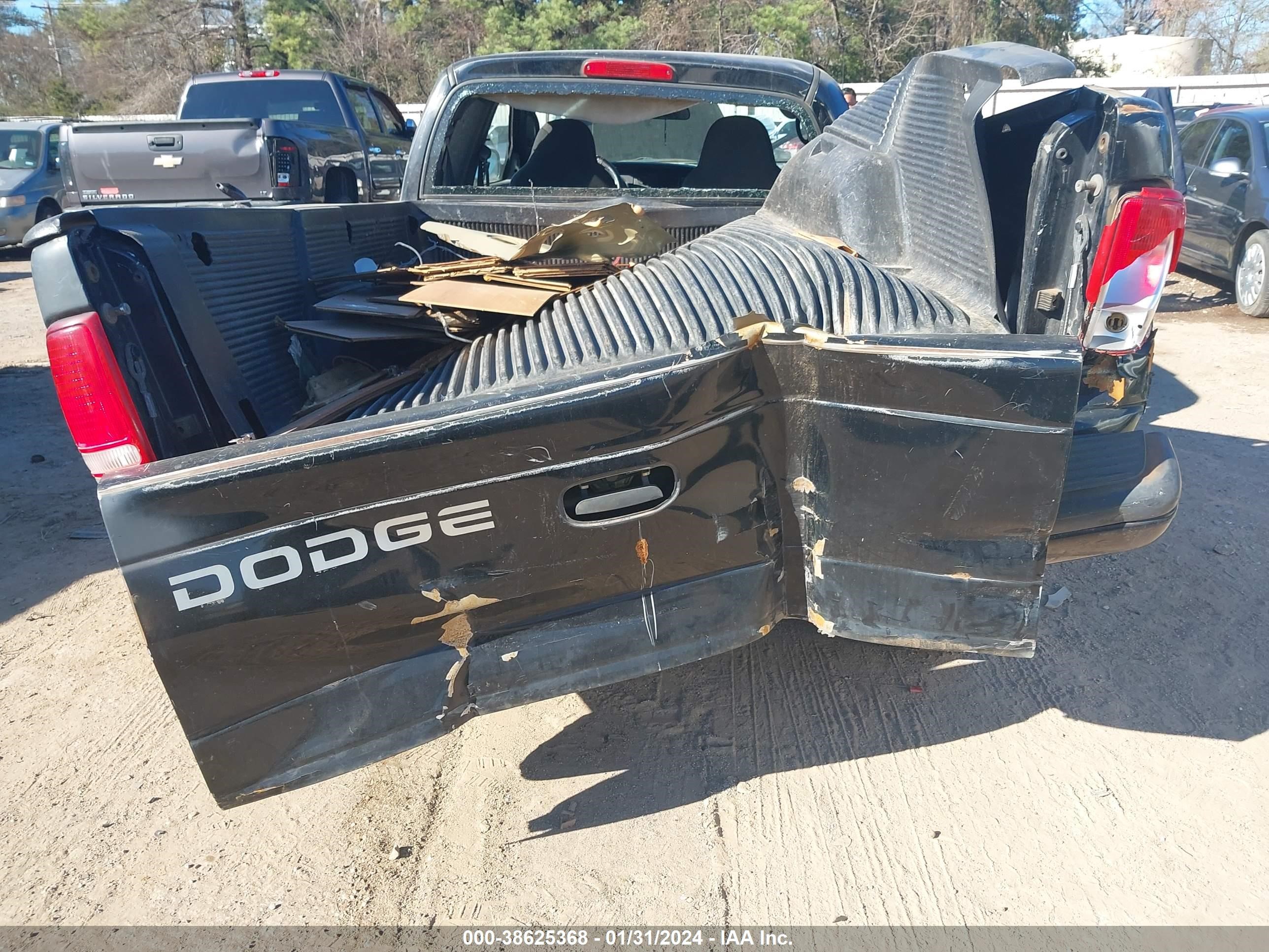 Photo 5 VIN: 1B7GL22X7YS502788 - DODGE DAKOTA 