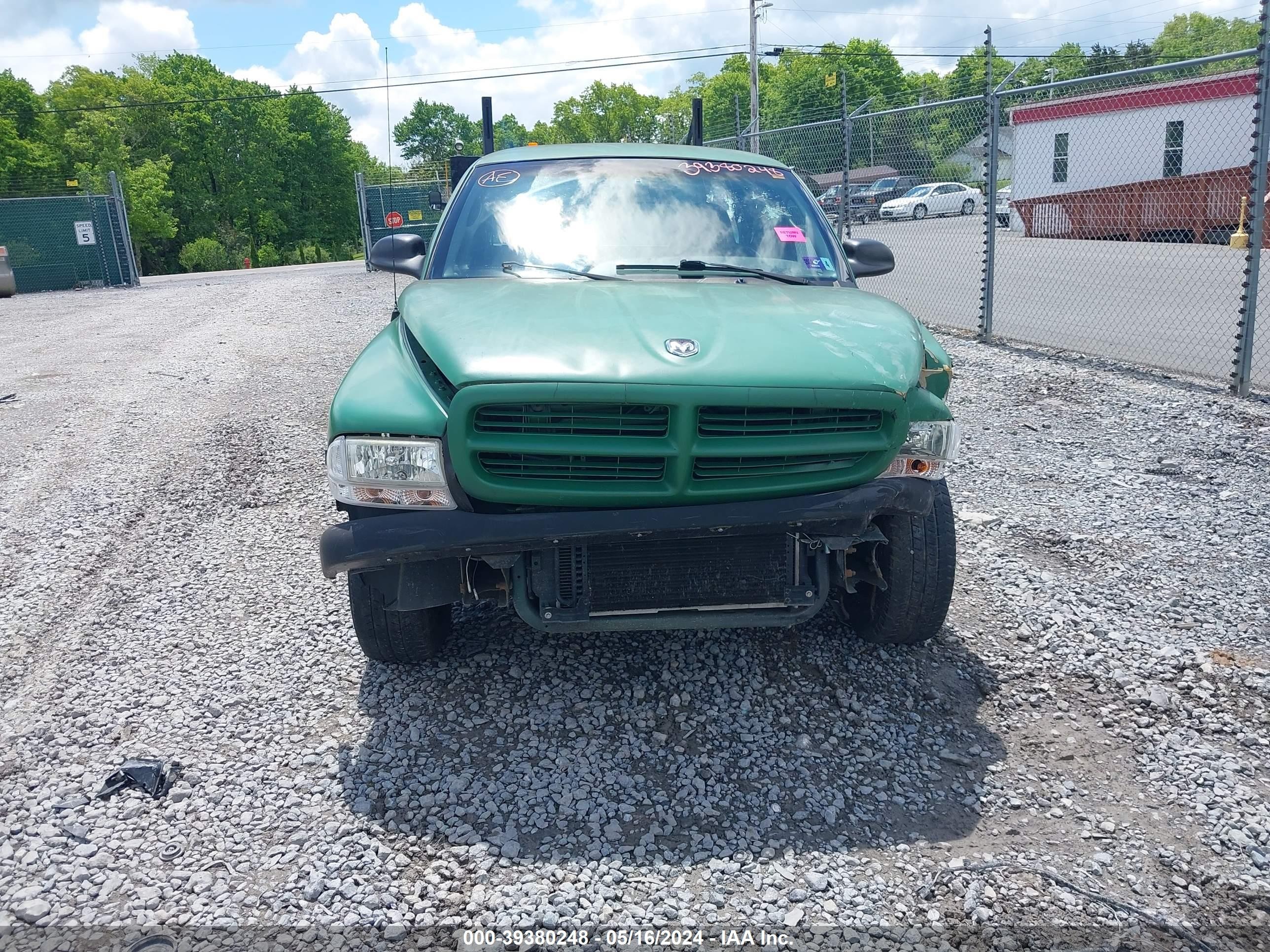 Photo 12 VIN: 1B7GL22X7YS670303 - DODGE DAKOTA 