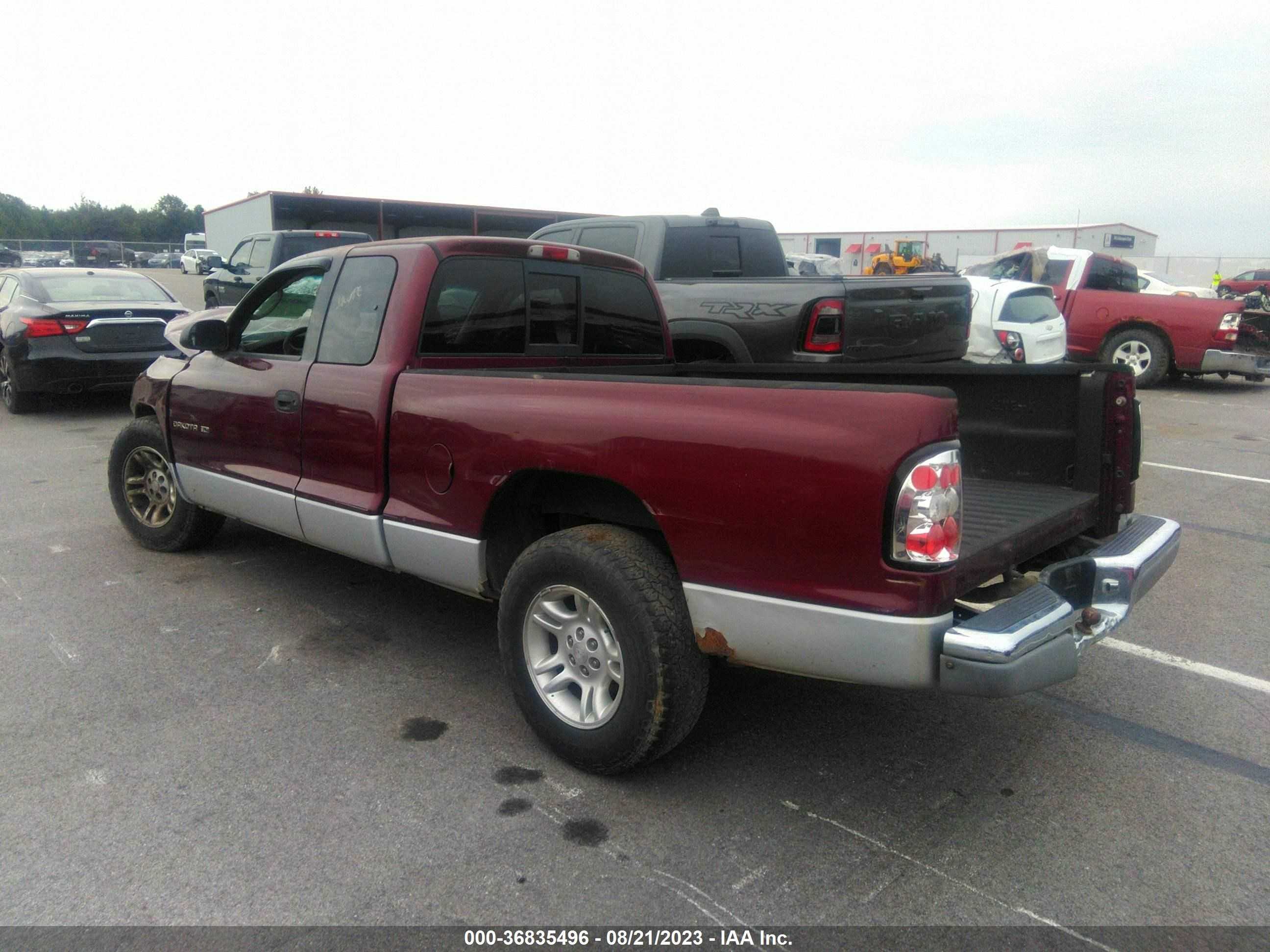 Photo 2 VIN: 1B7GL22X81S148589 - DODGE DAKOTA 