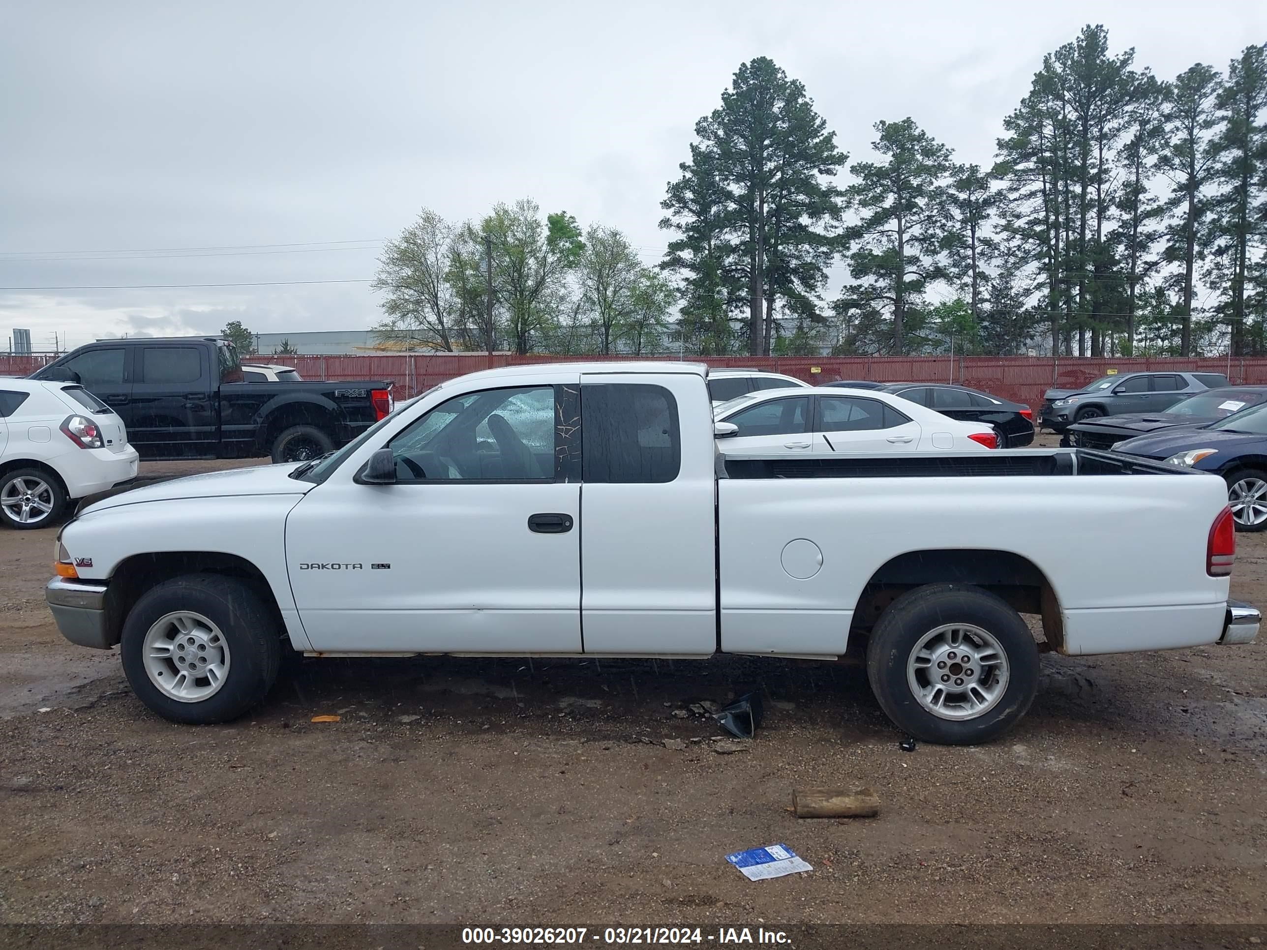 Photo 13 VIN: 1B7GL22X8YS503612 - DODGE DAKOTA 