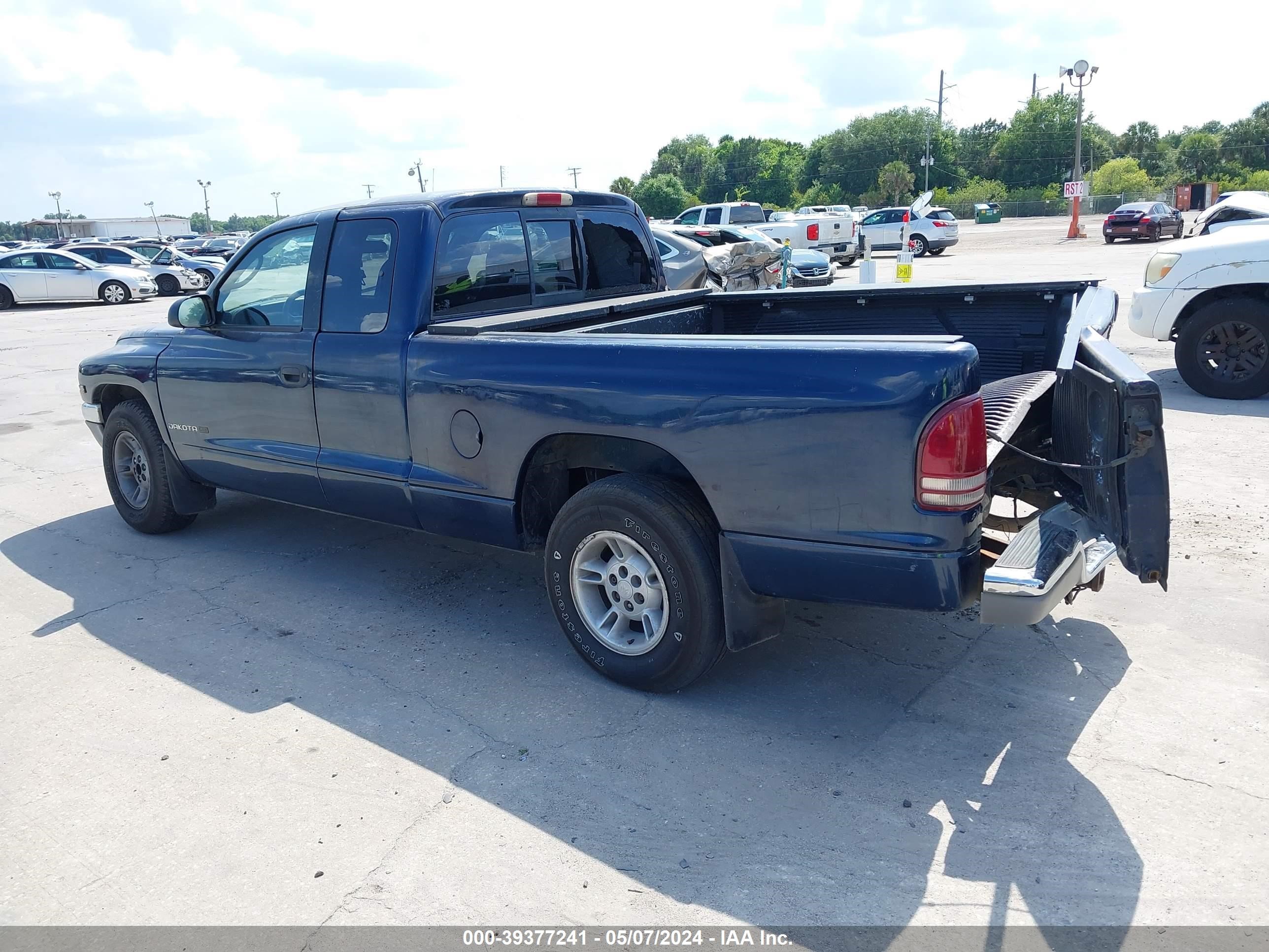 Photo 13 VIN: 1B7GL22X8YS577662 - DODGE DAKOTA 