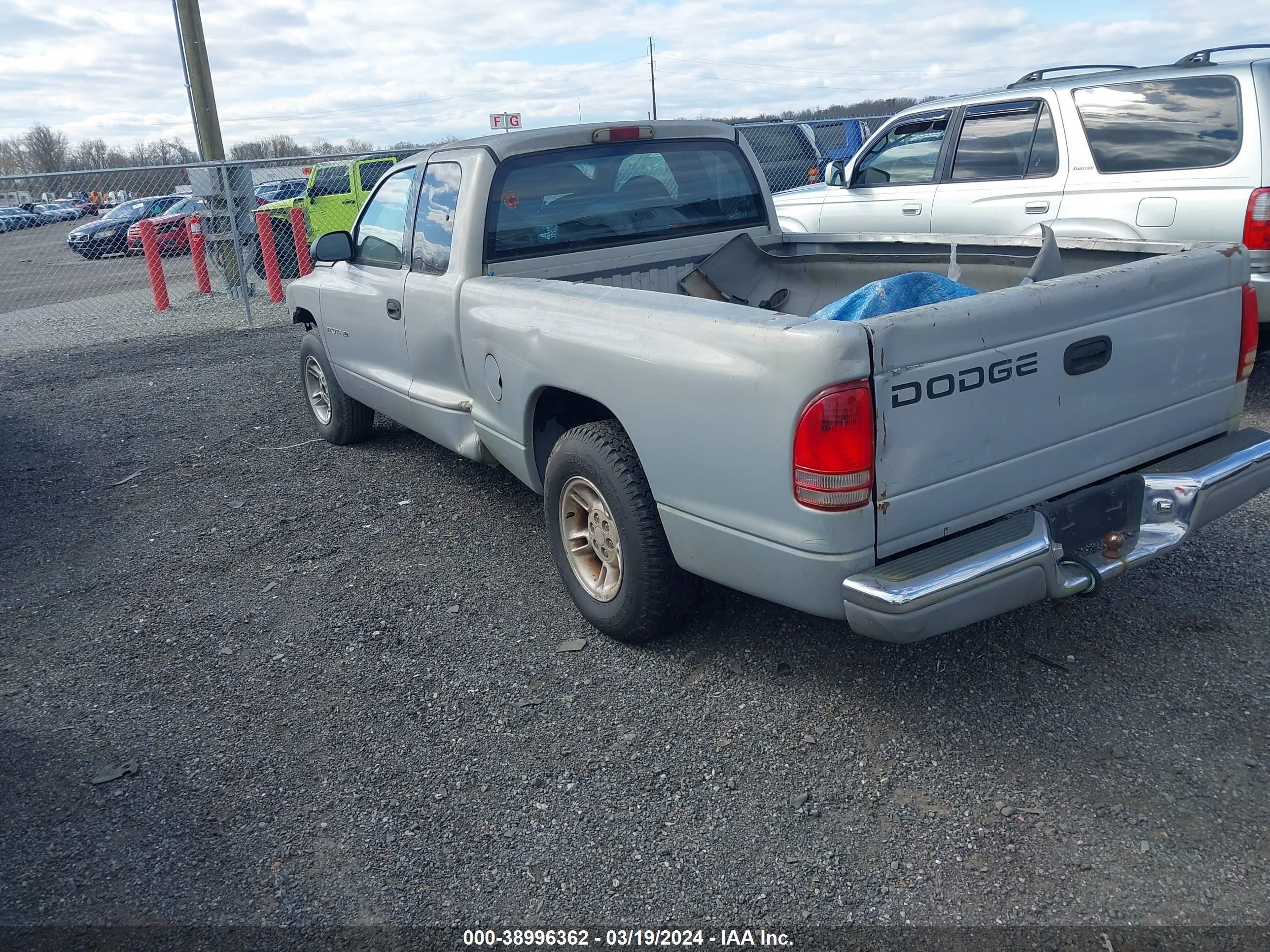 Photo 2 VIN: 1B7GL22XXXS221387 - DODGE DAKOTA 