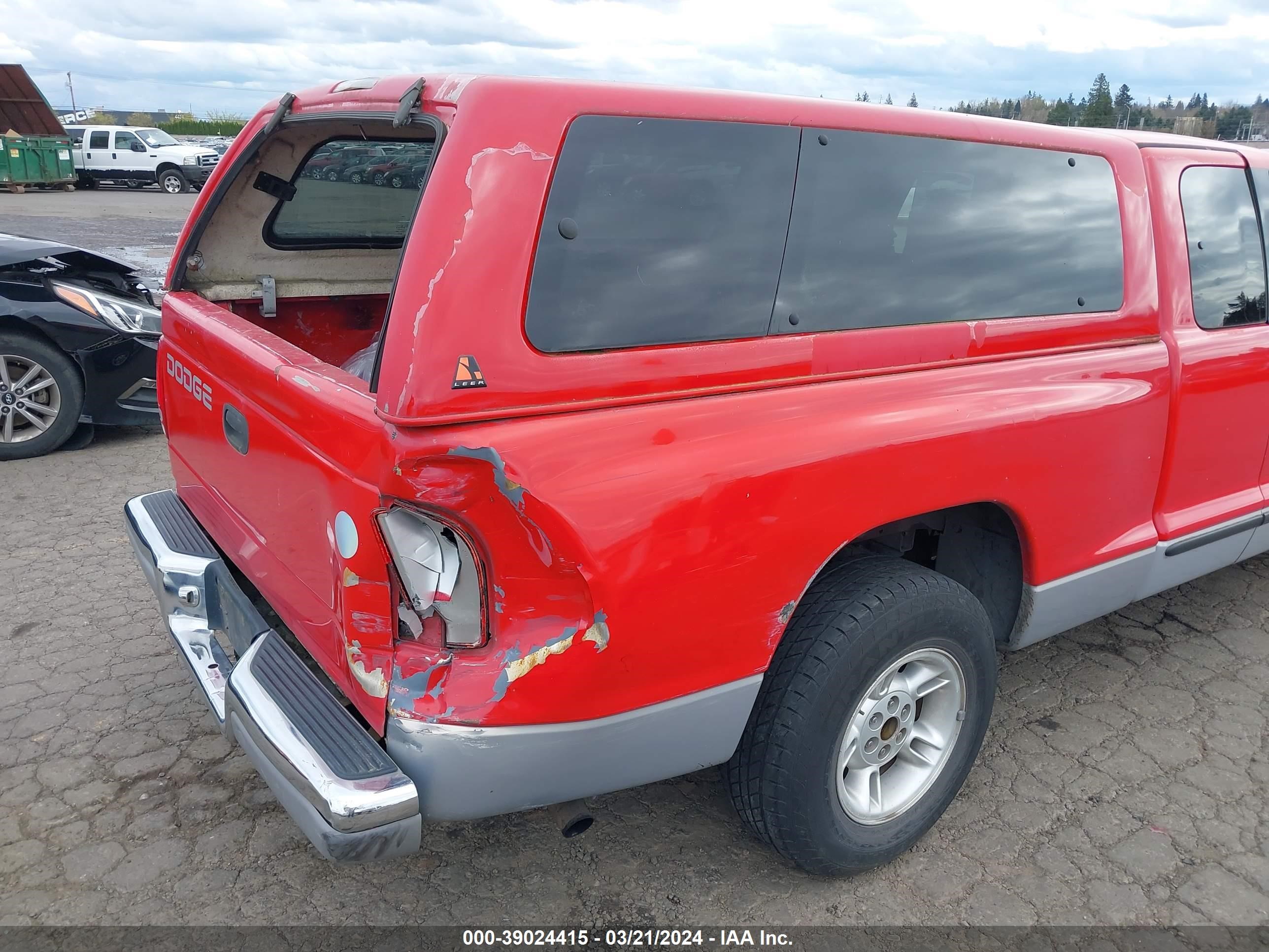 Photo 5 VIN: 1B7GL22YXXS148482 - DODGE DAKOTA 