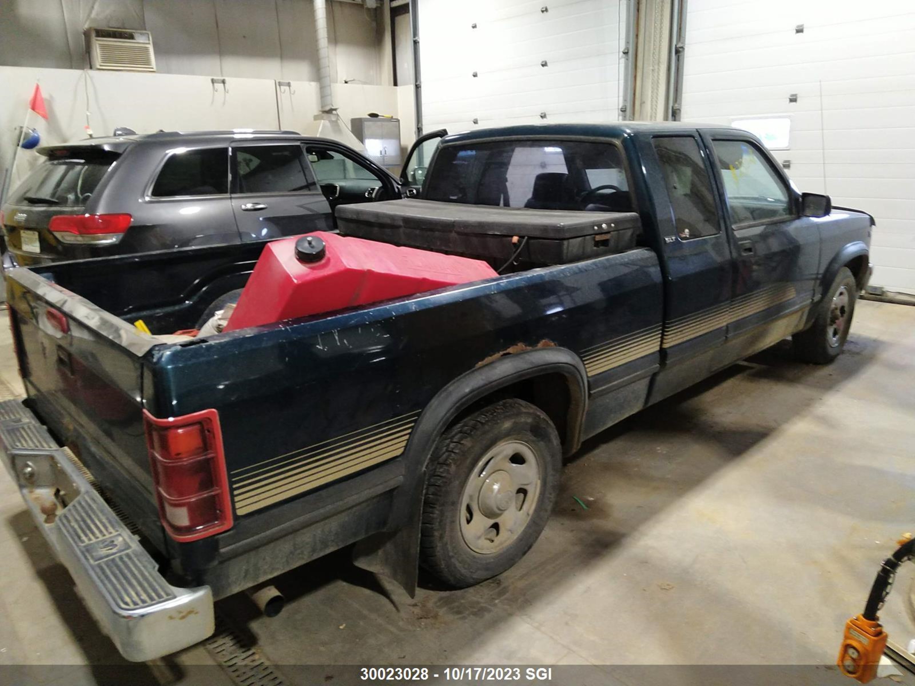 Photo 3 VIN: 1B7GL23X3SS292437 - DODGE DAKOTA 