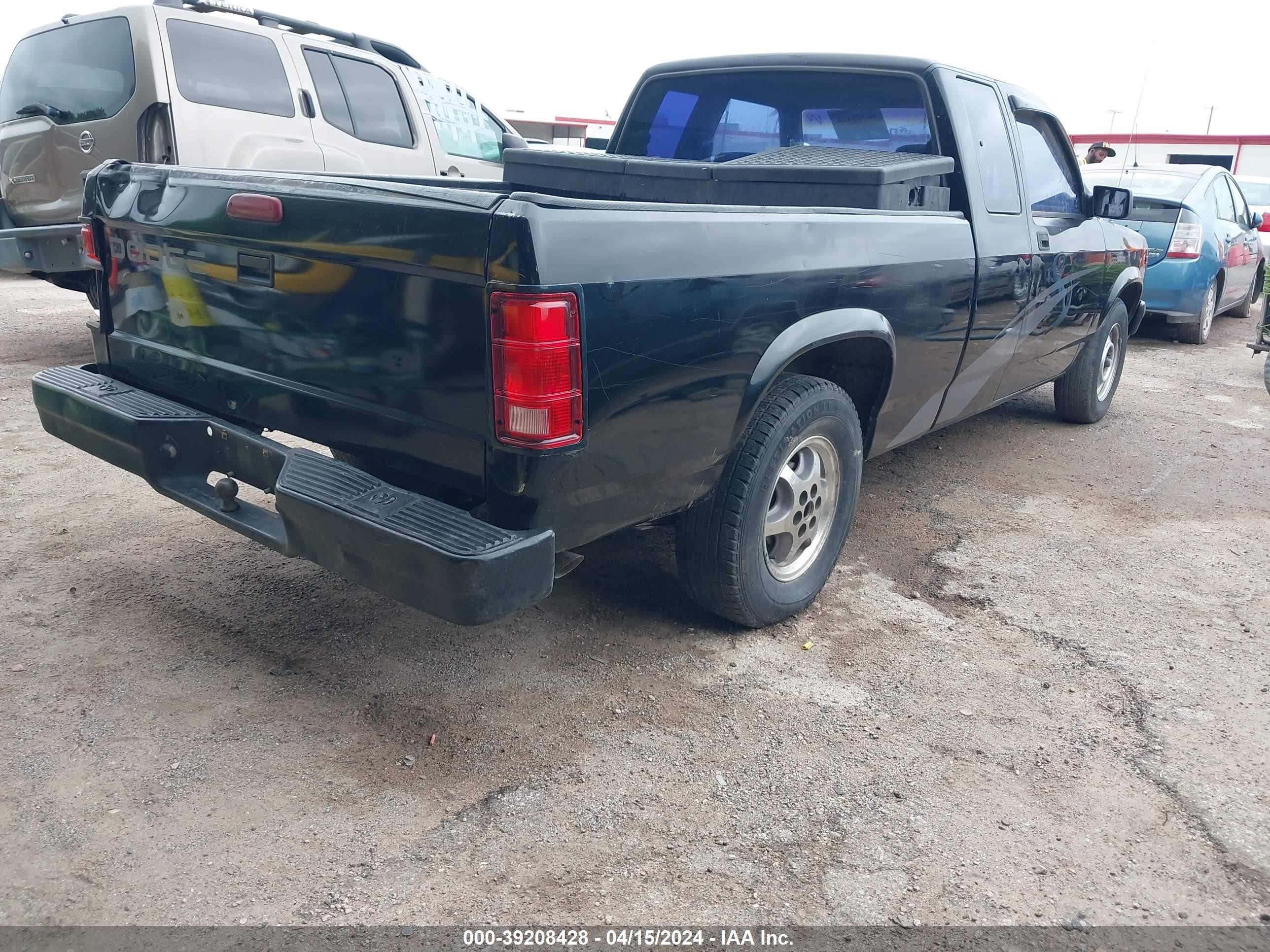 Photo 3 VIN: 1B7GL23X6TS583080 - DODGE DAKOTA 