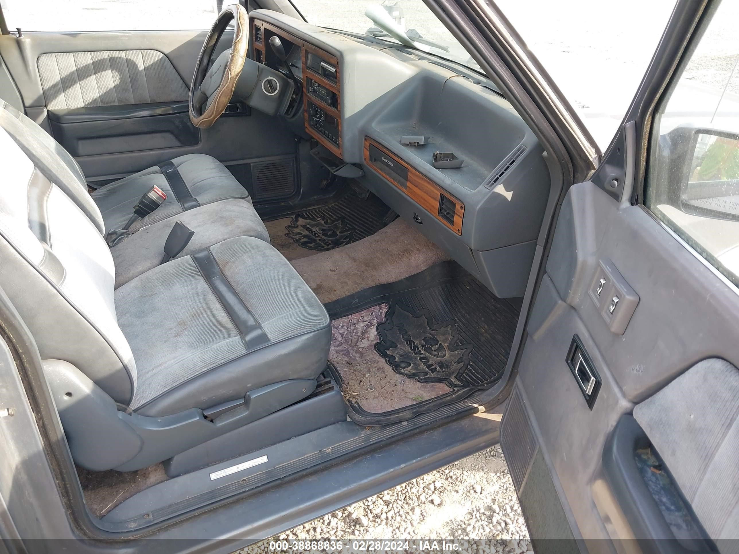 Photo 4 VIN: 1B7GL23YXPS239993 - DODGE DAKOTA 