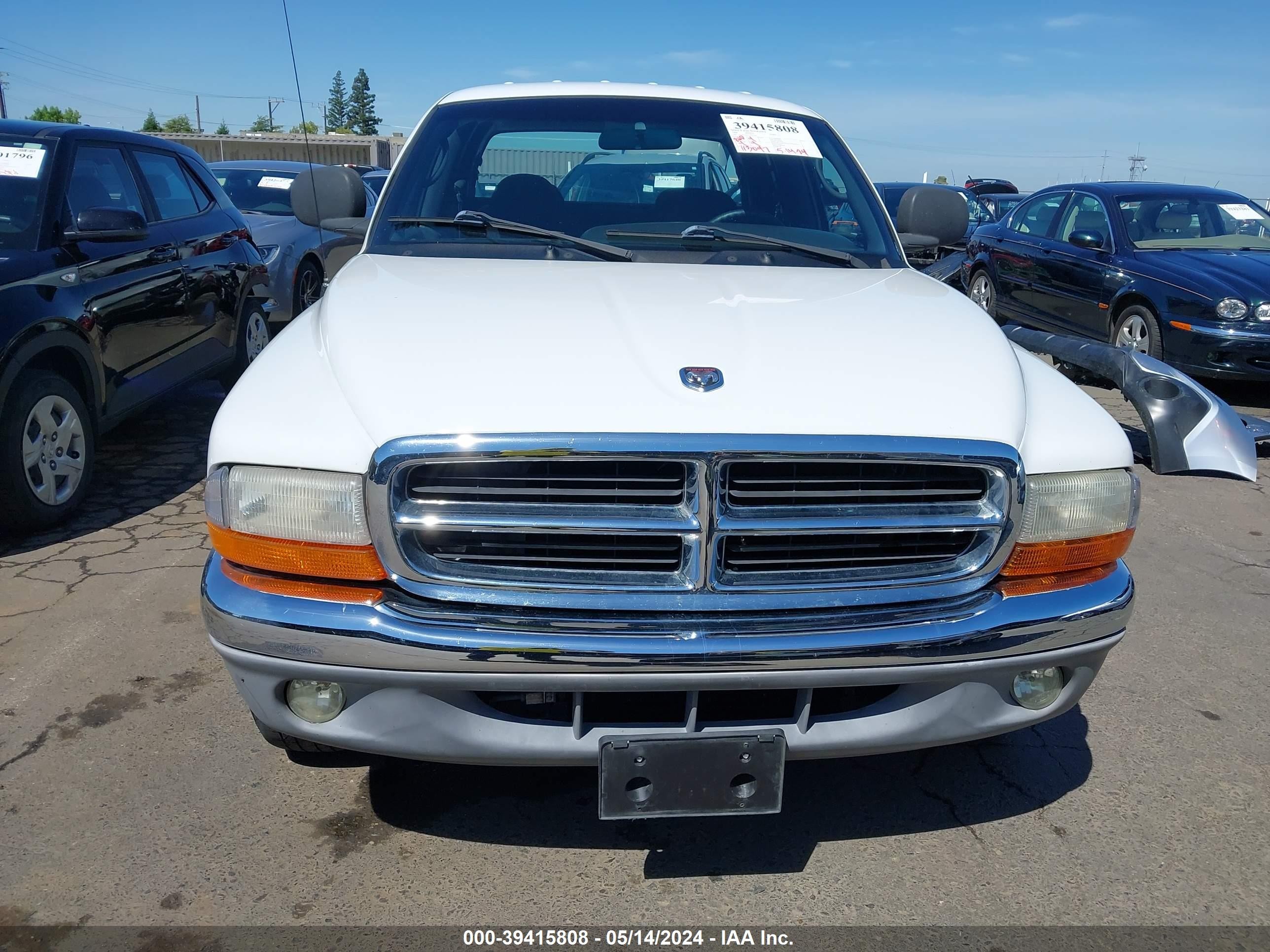 Photo 11 VIN: 1B7GL2AN1YS717745 - DODGE DAKOTA 