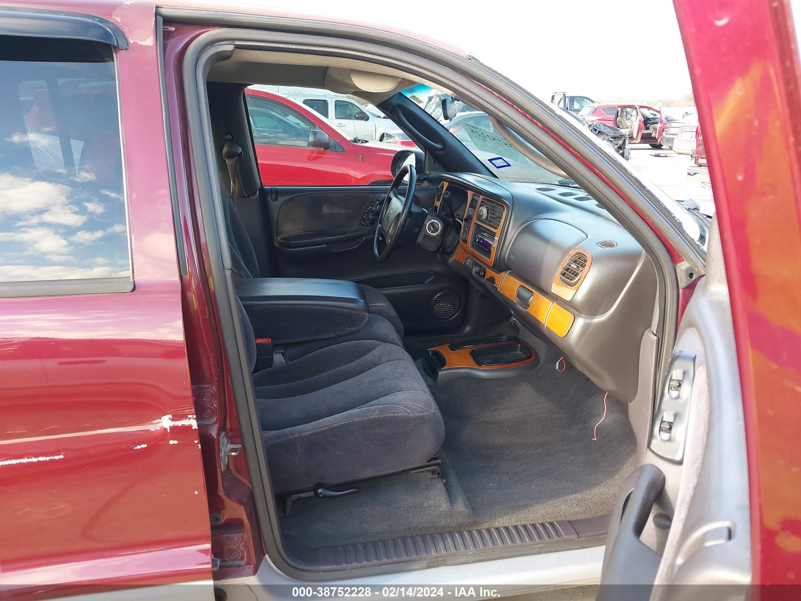 Photo 4 VIN: 1B7GL2AN4YS607790 - DODGE DAKOTA 