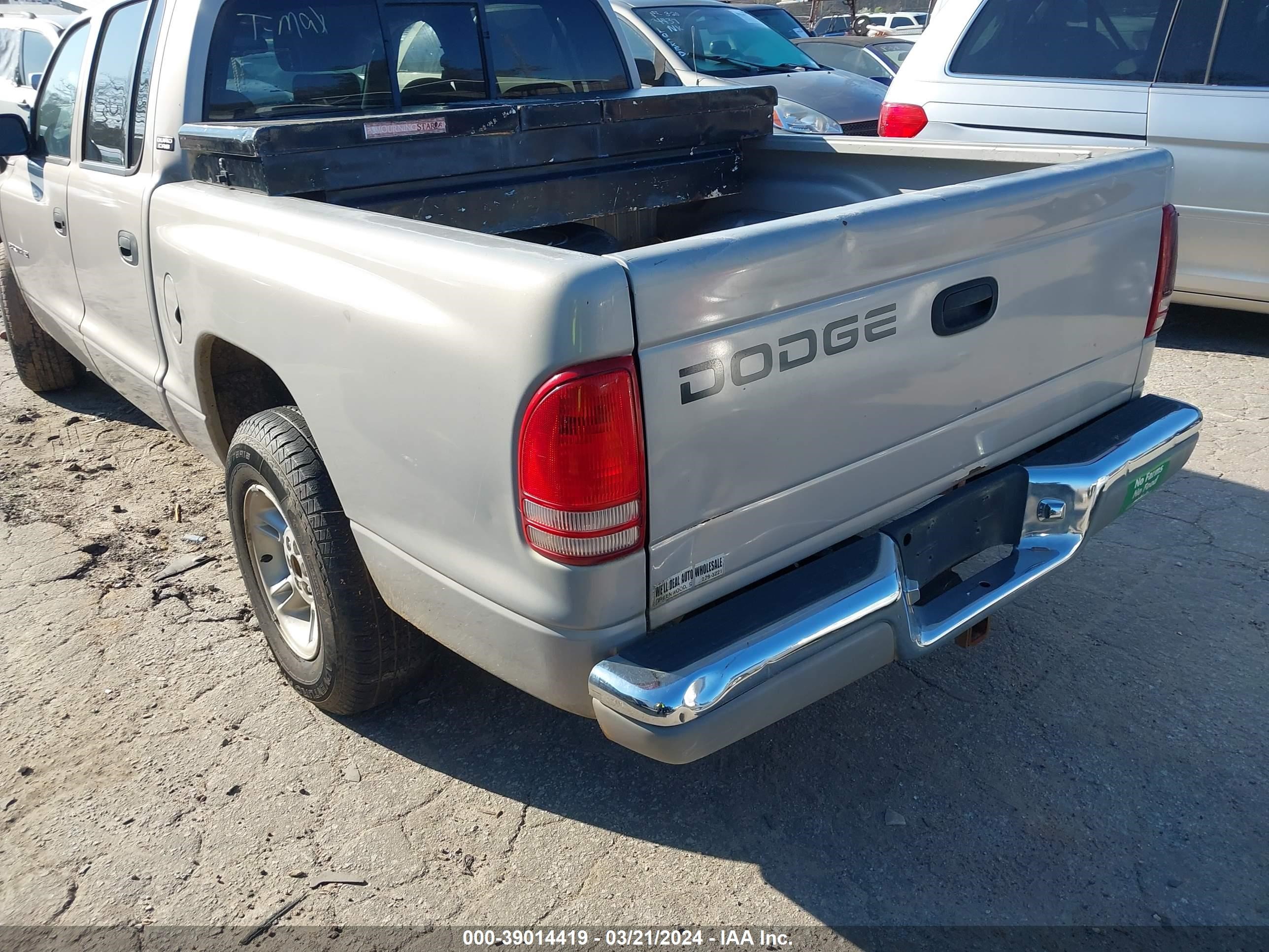 Photo 2 VIN: 1B7GL2AN4YS700356 - DODGE DAKOTA 