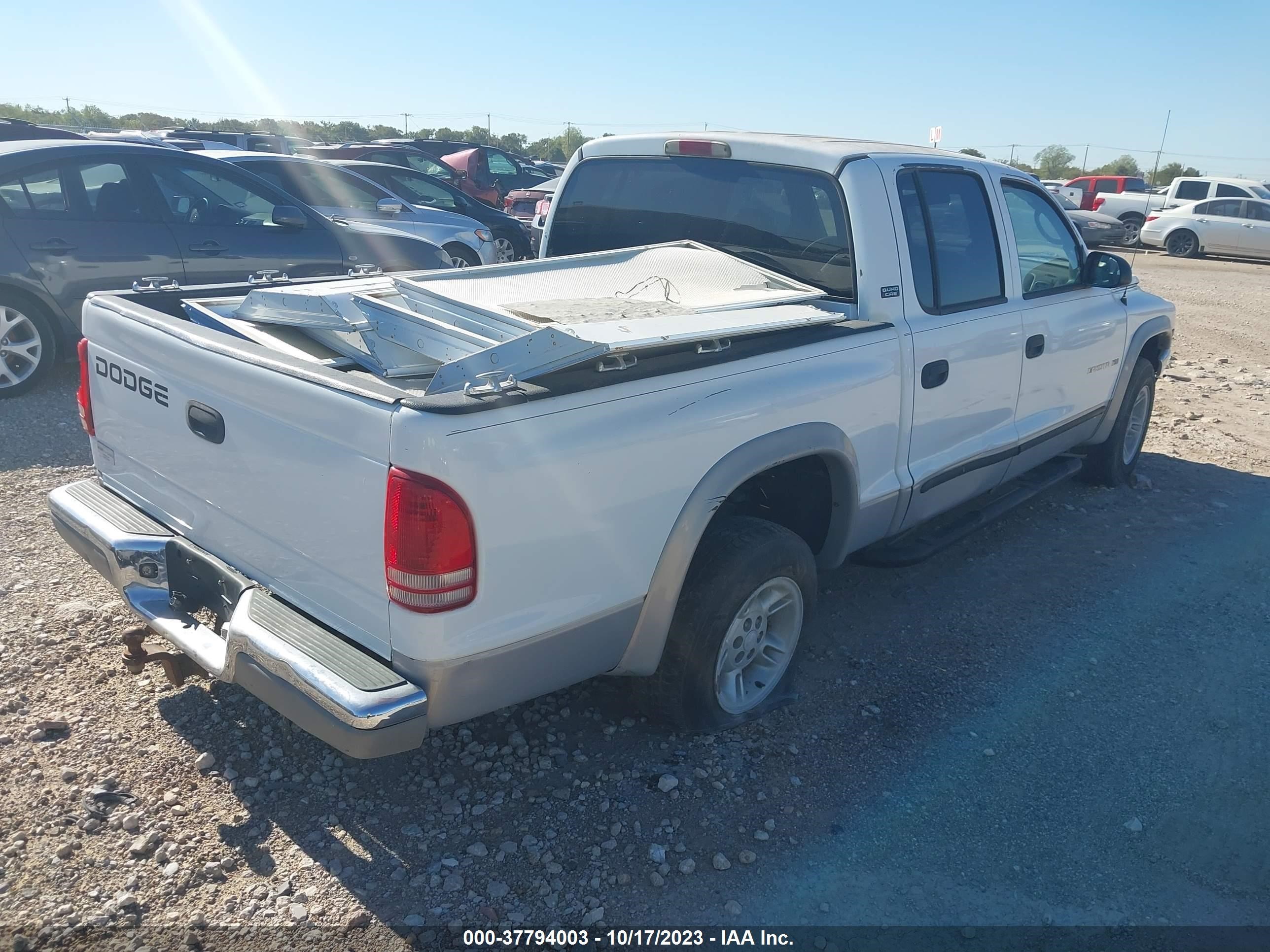 Photo 3 VIN: 1B7GL2AN6YS679879 - DODGE DAKOTA 