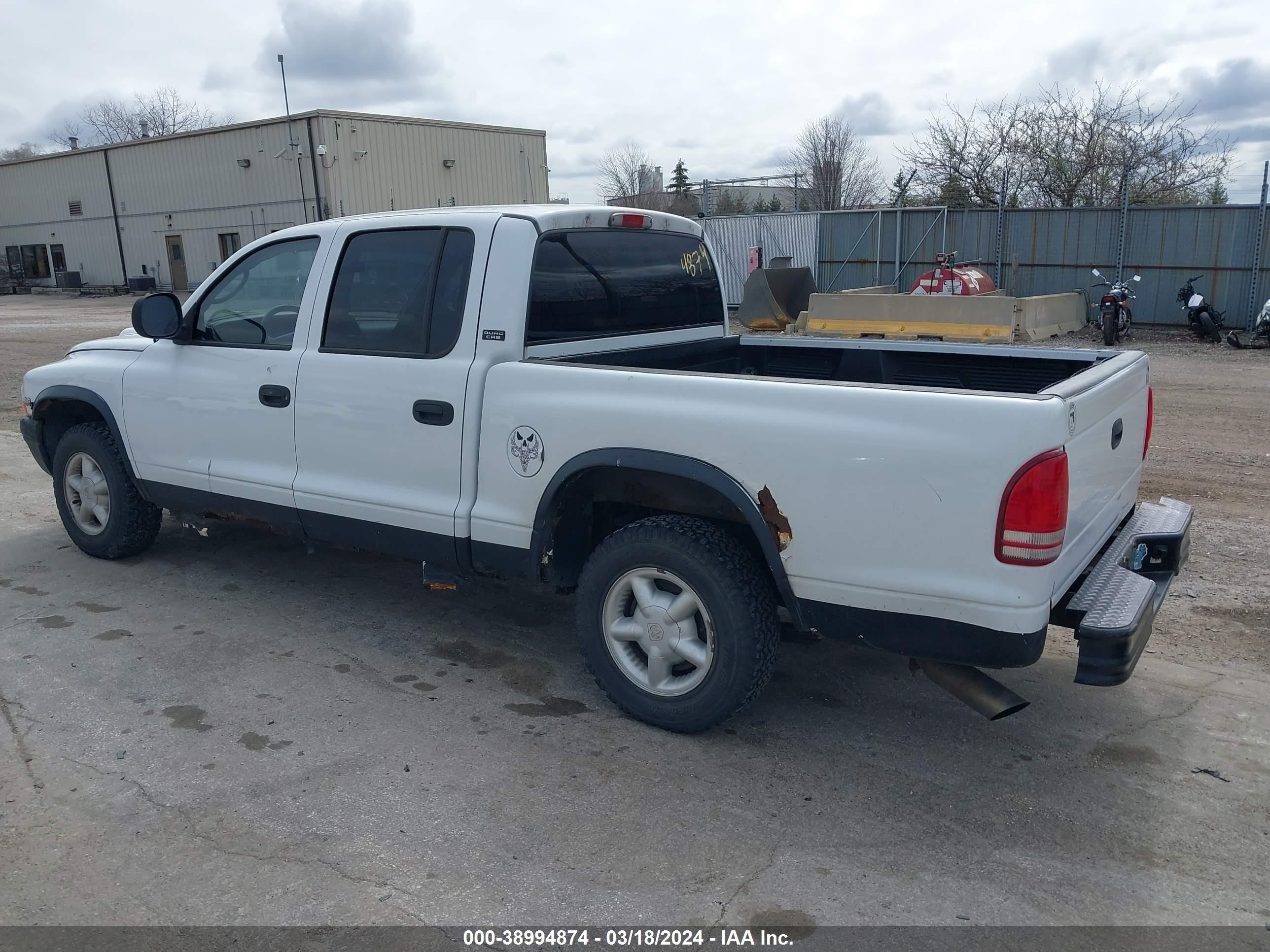 Photo 2 VIN: 1B7GL2AN8YS680029 - DODGE DAKOTA 