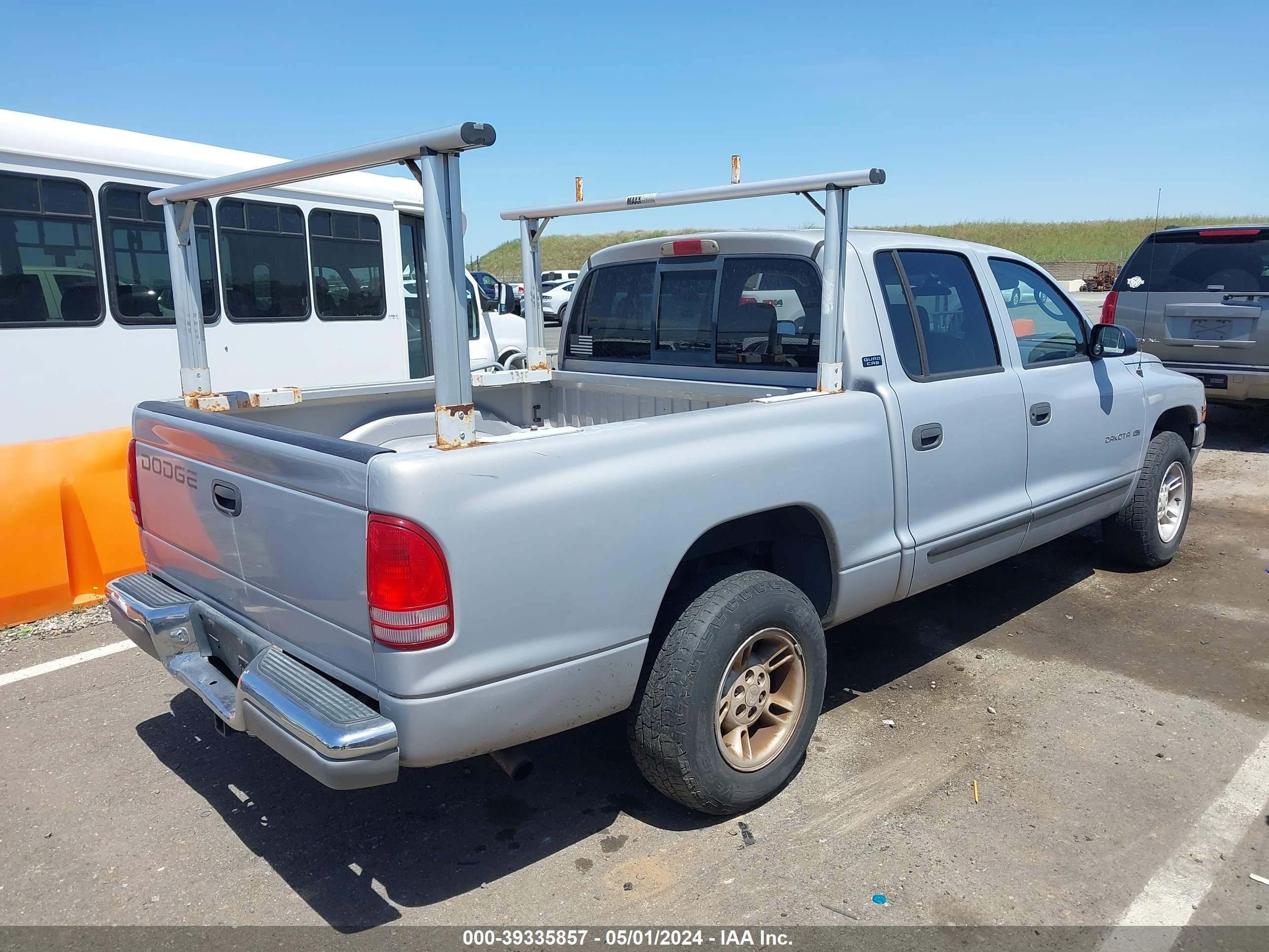 Photo 3 VIN: 1B7GL2AN9YS768894 - DODGE DAKOTA 