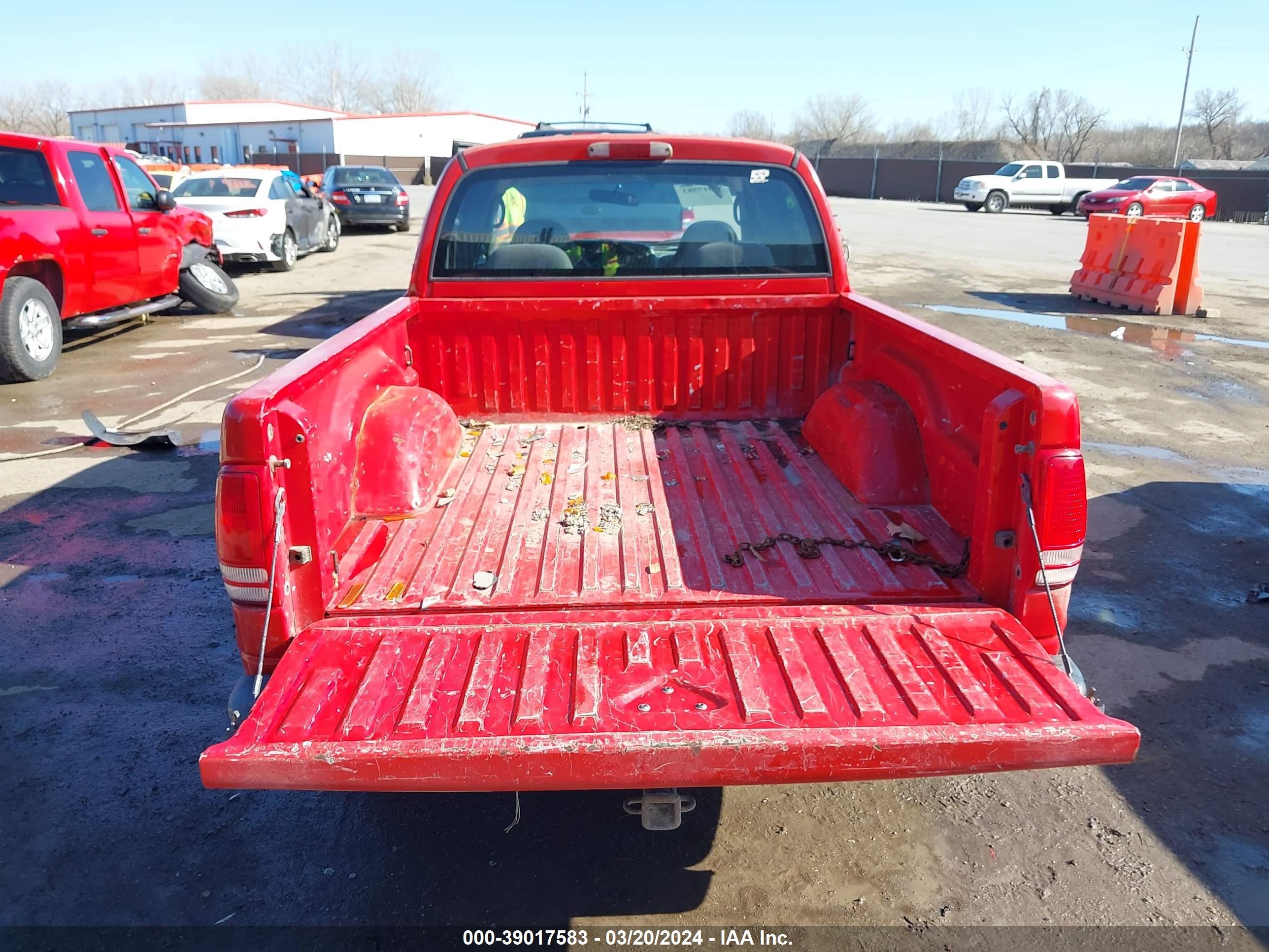 Photo 17 VIN: 1B7GL2AX9YS708096 - DODGE DAKOTA 