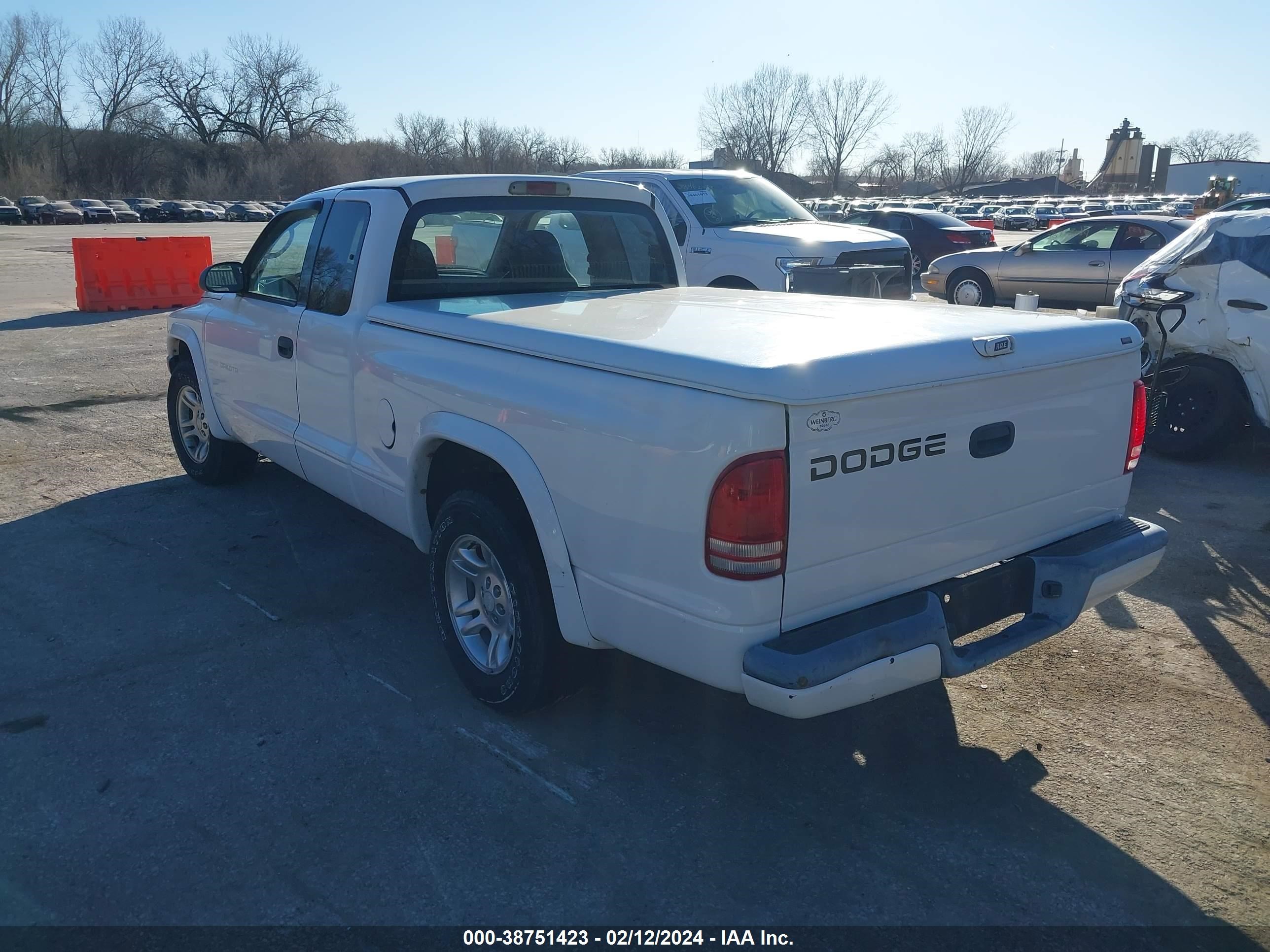 Photo 2 VIN: 1B7GL32X22S598391 - DODGE DAKOTA 