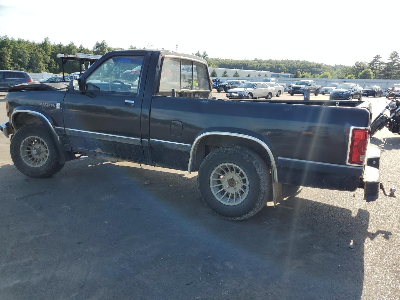 Photo 1 VIN: 1B7GR14X1JS608908 - DODGE DAKOTA 