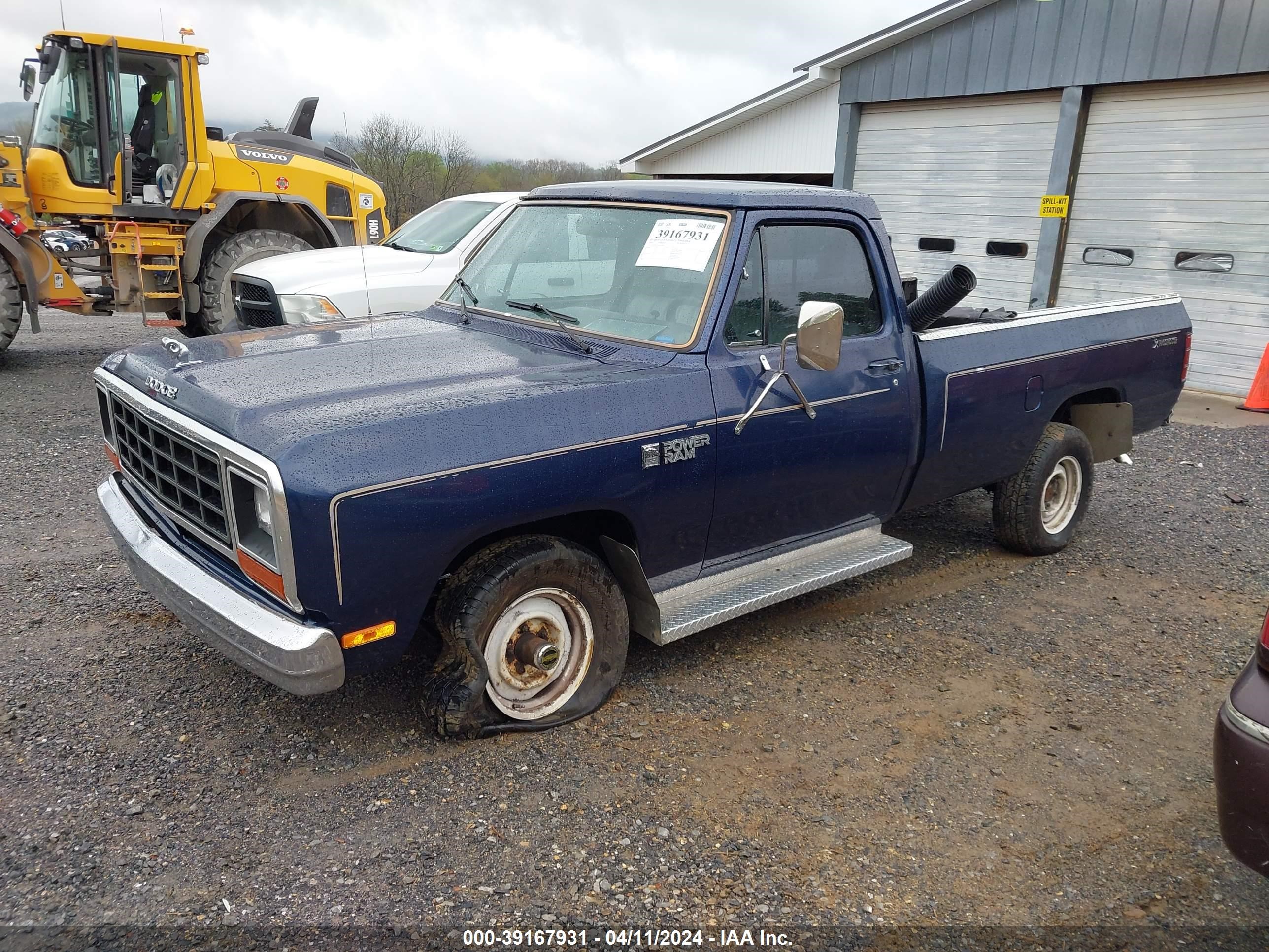 Photo 1 VIN: 1B7GW14T4ES369057 - DODGE NULL 