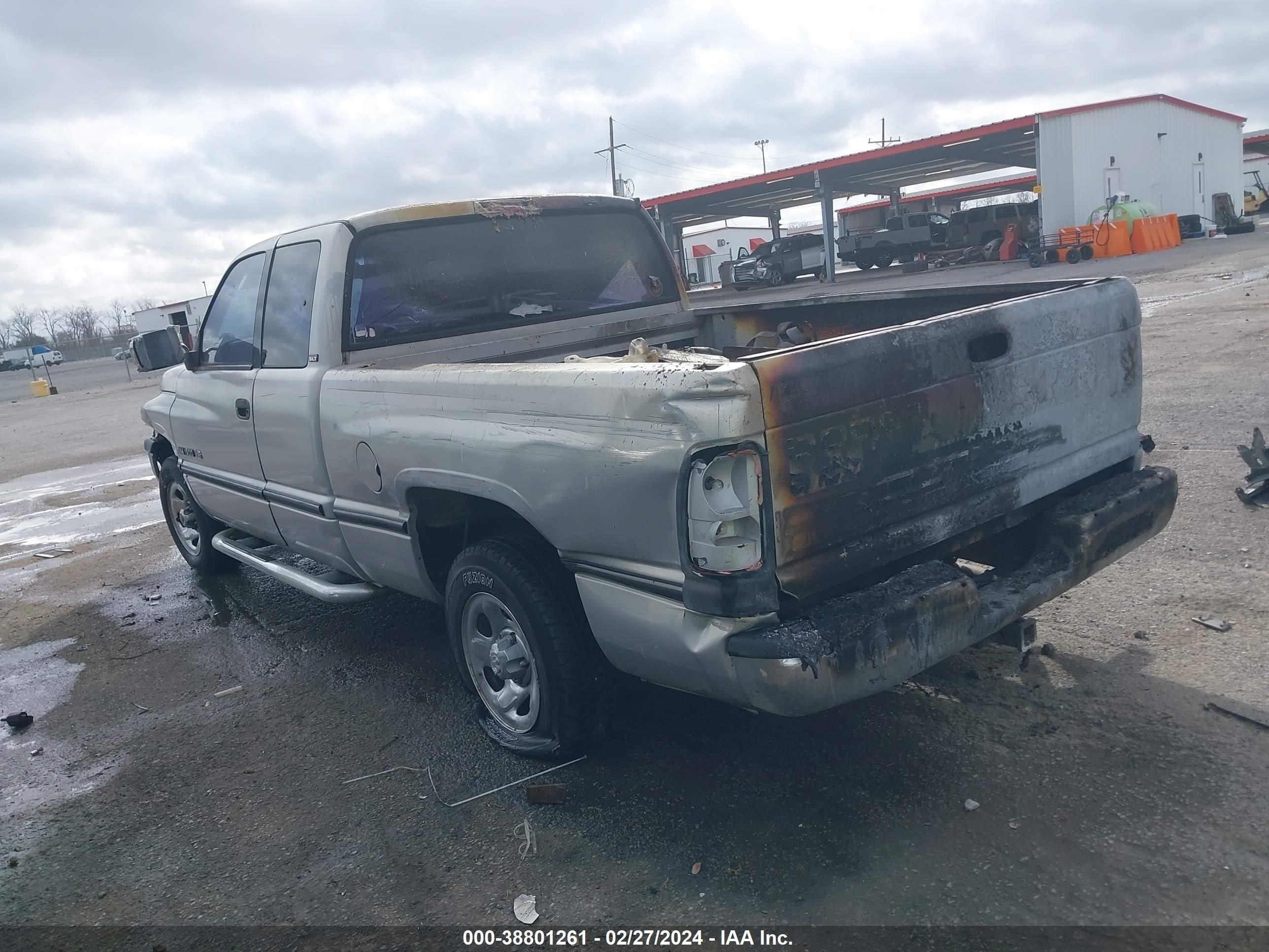 Photo 2 VIN: 1B7HC13Y0TJ114497 - DODGE RAM 