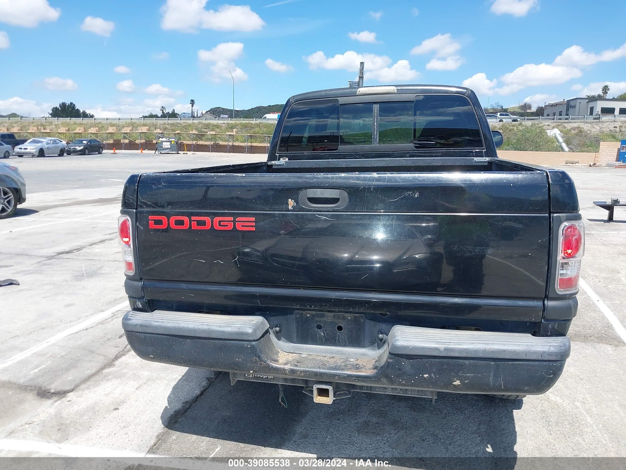 Photo 15 VIN: 1B7HC13Y1WJ184904 - DODGE RAM 