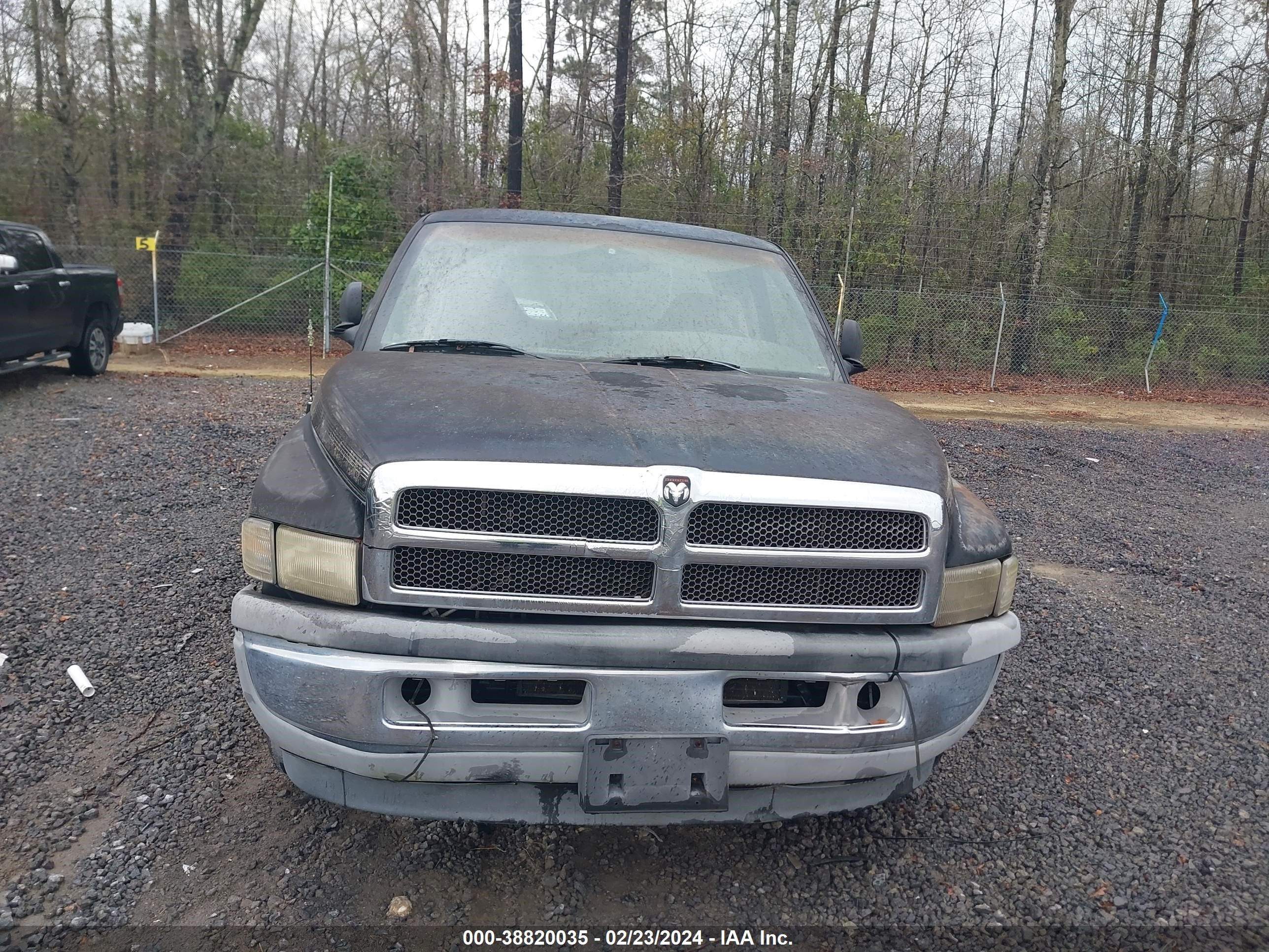 Photo 5 VIN: 1B7HC13Y31J226109 - DODGE RAM 