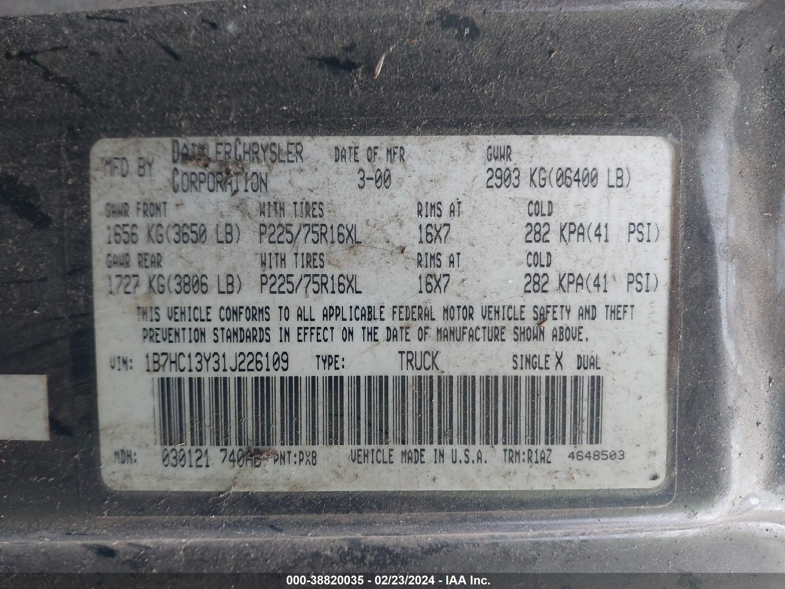 Photo 8 VIN: 1B7HC13Y31J226109 - DODGE RAM 