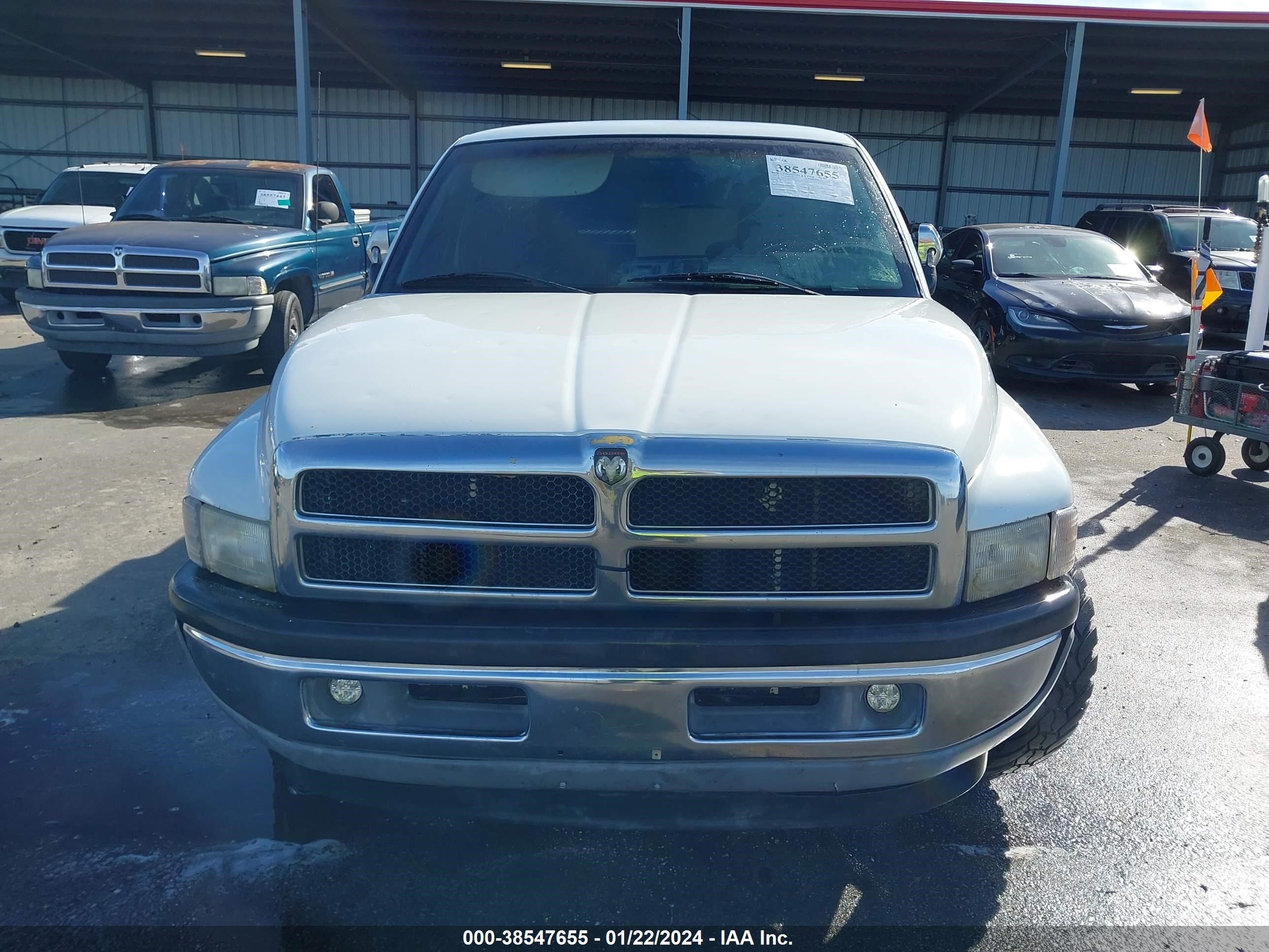 Photo 5 VIN: 1B7HC13Y3TJ167288 - DODGE RAM 