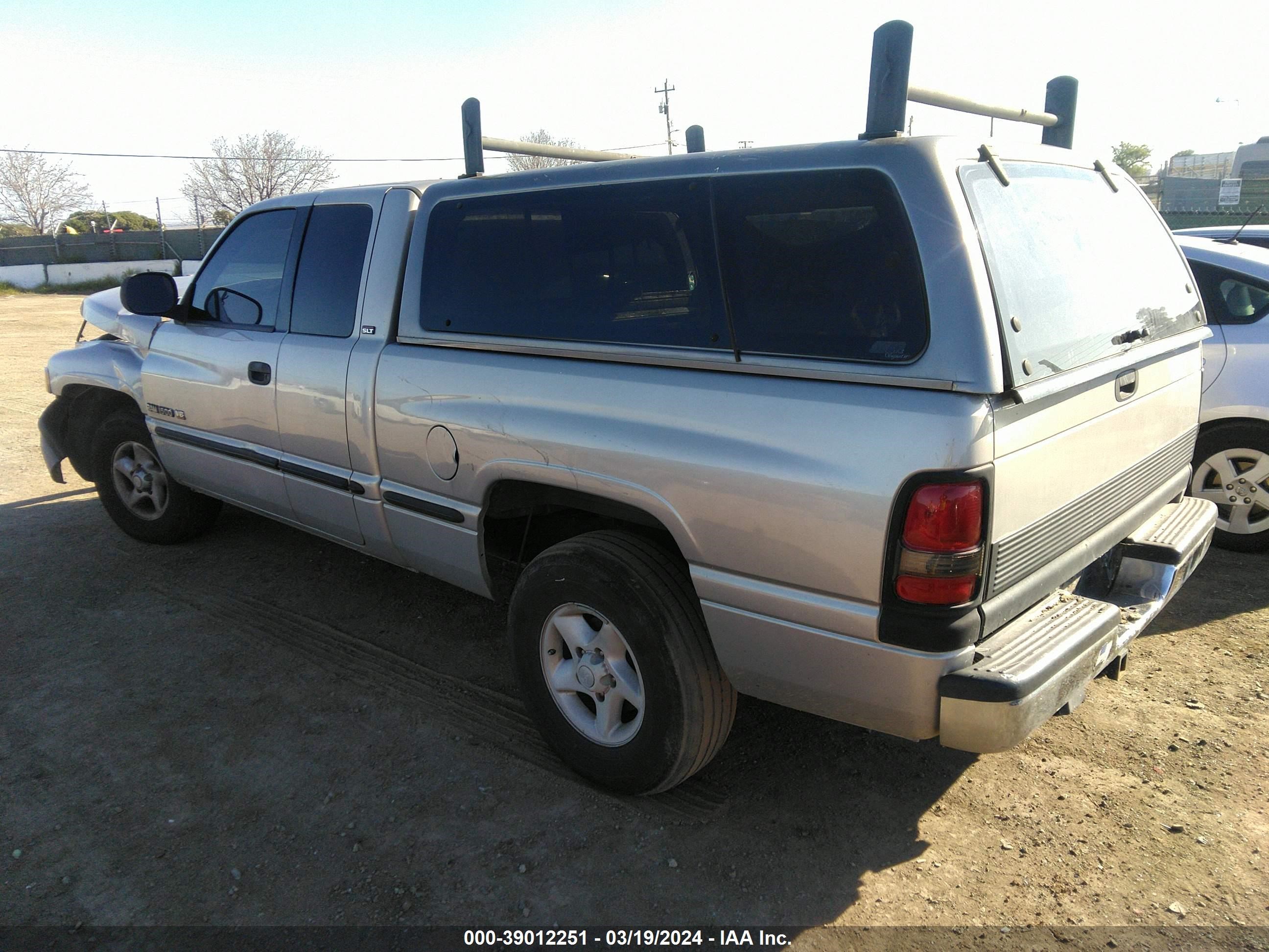 Photo 2 VIN: 1B7HC13Y5WJ203051 - DODGE RAM 