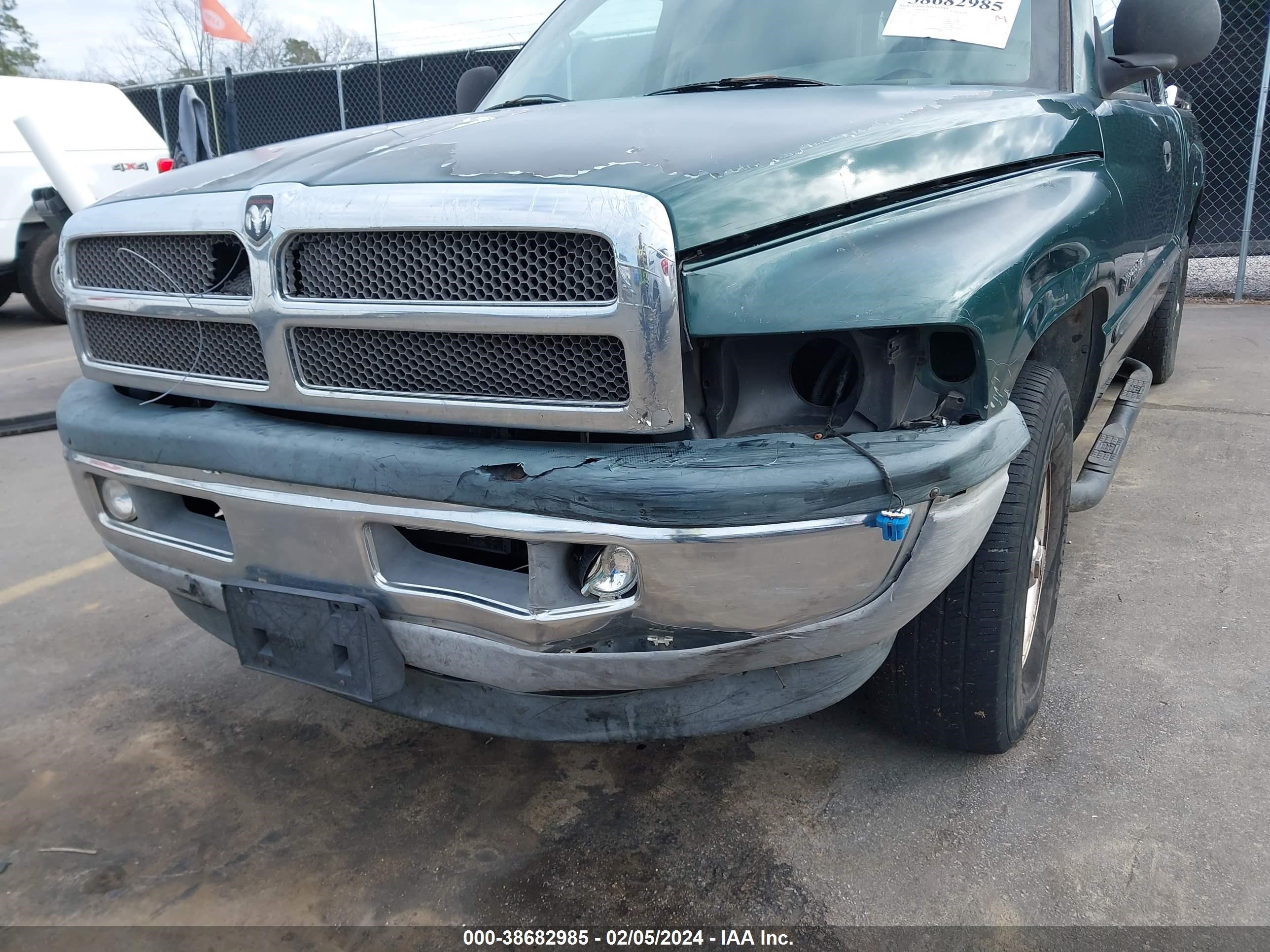 Photo 5 VIN: 1B7HC13Y5WJ253741 - DODGE RAM 