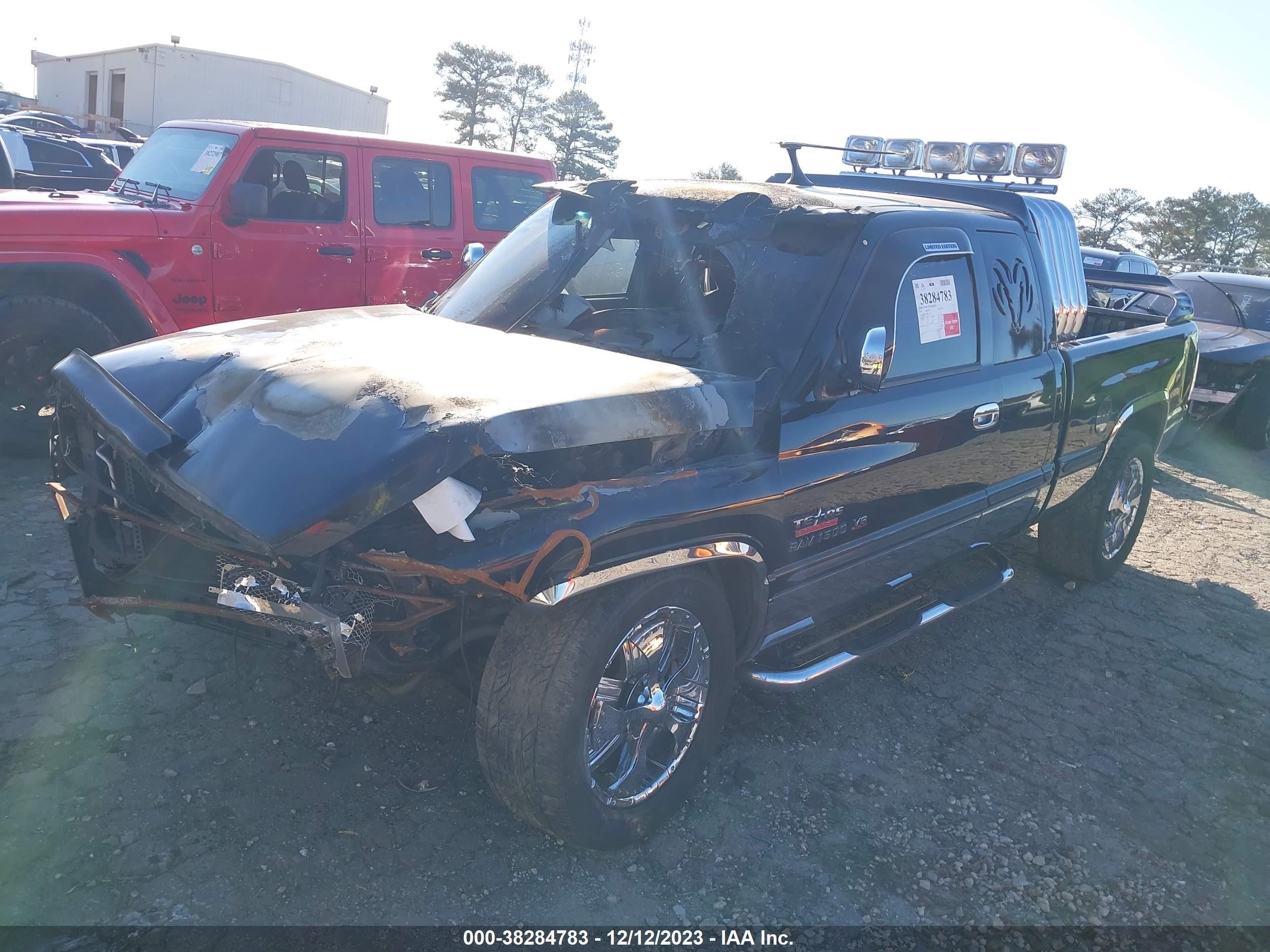 Photo 1 VIN: 1B7HC13Y7WJ121709 - DODGE RAM 