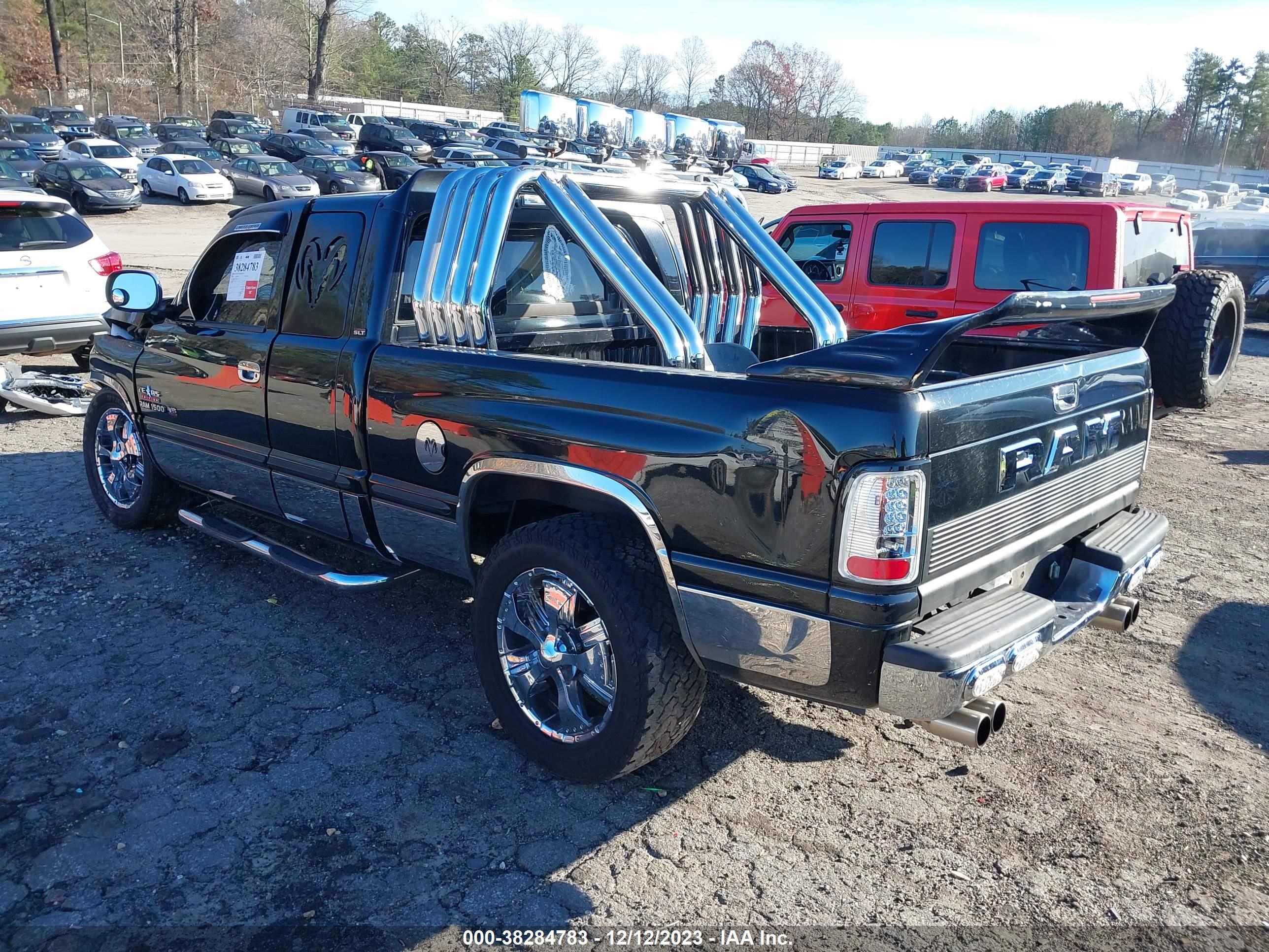 Photo 2 VIN: 1B7HC13Y7WJ121709 - DODGE RAM 