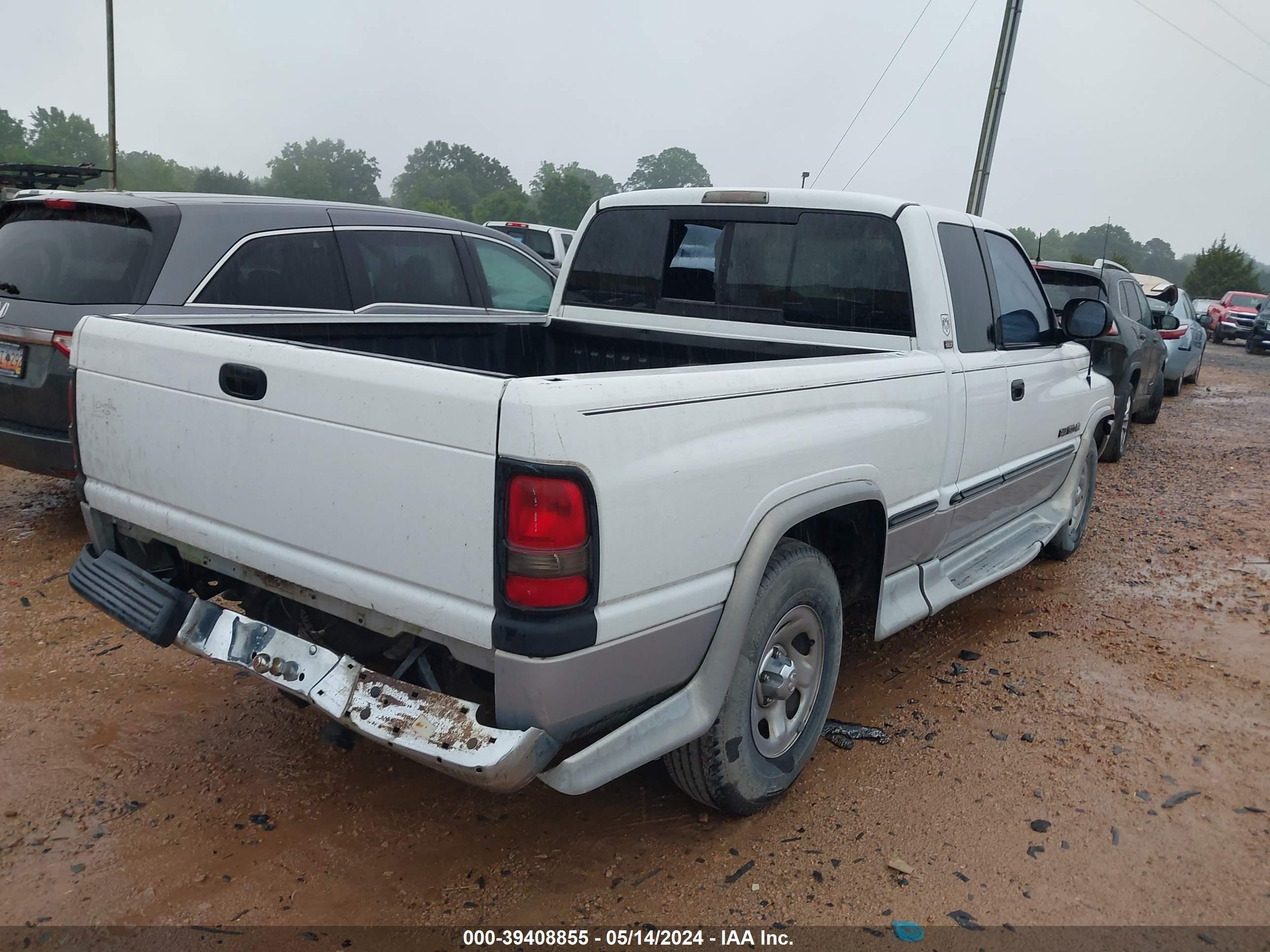 Photo 3 VIN: 1B7HC13Y9WJ194466 - DODGE RAM 