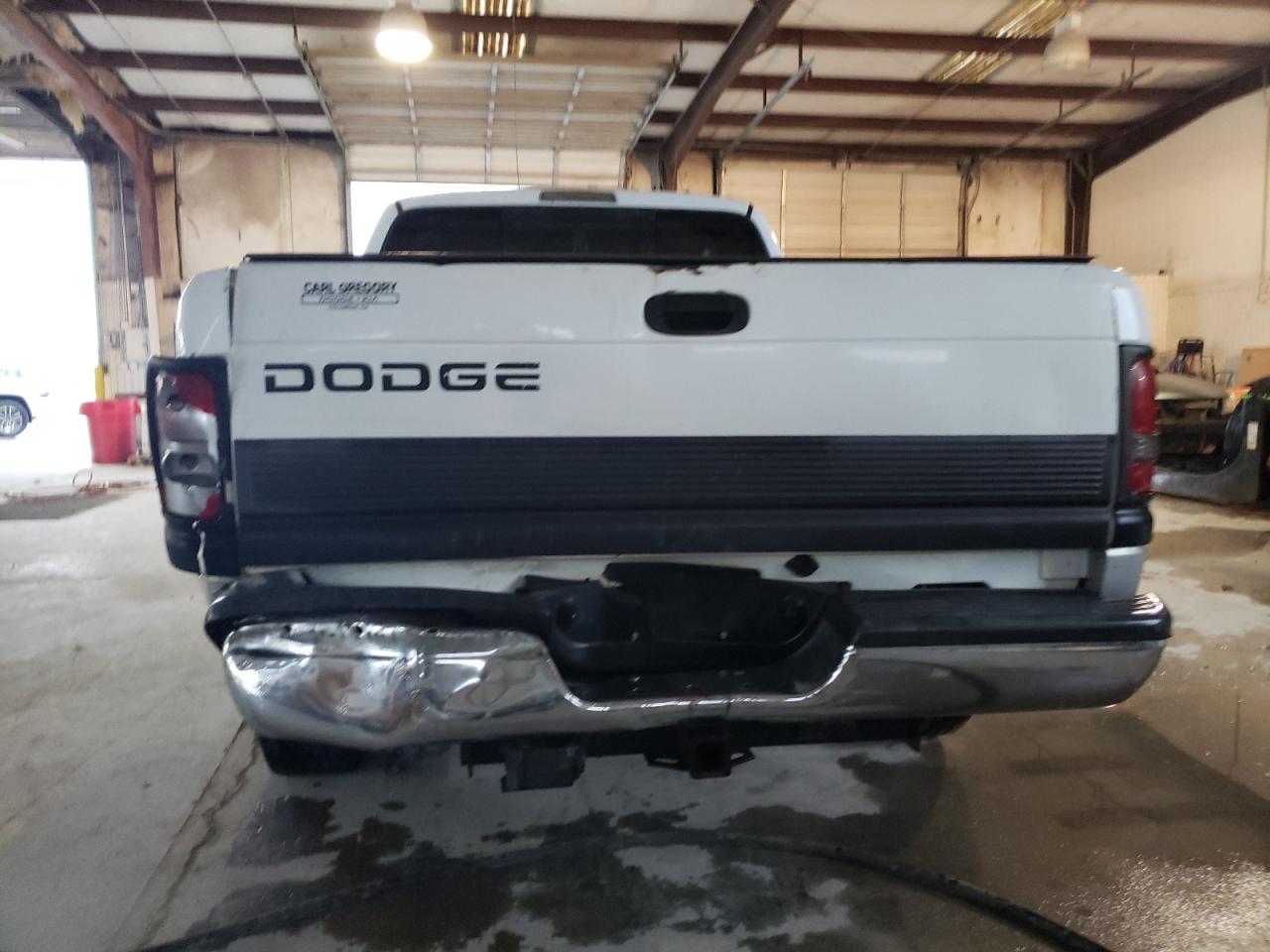 Photo 5 VIN: 1B7HC13Z1WJ251672 - DODGE RAM 