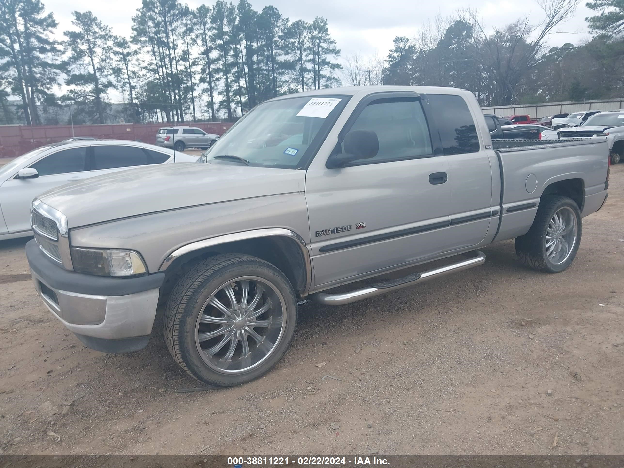 Photo 5 VIN: 1B7HC13Z3WJ171807 - DODGE RAM 