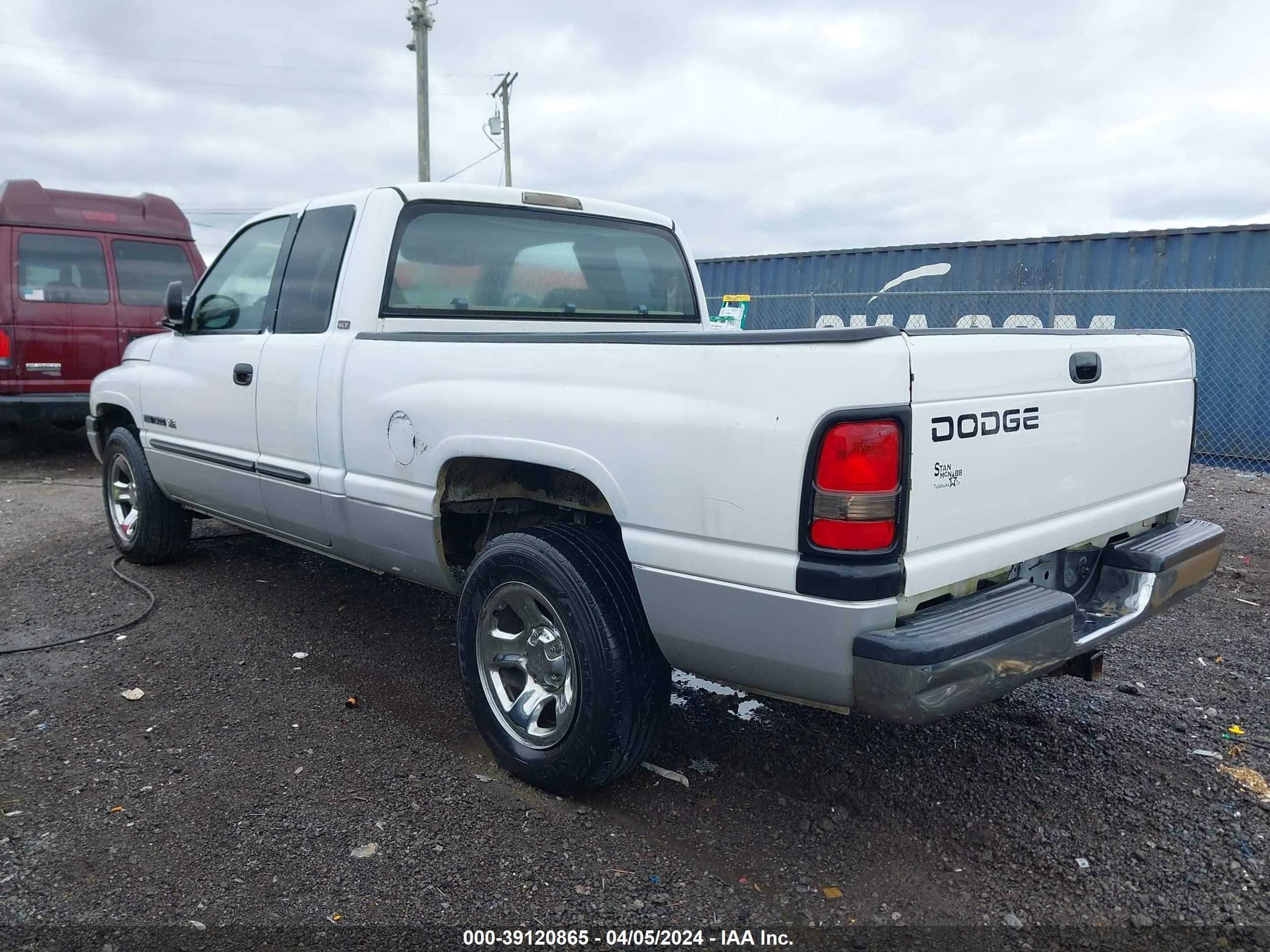 Photo 2 VIN: 1B7HC13Z41J574493 - DODGE RAM 