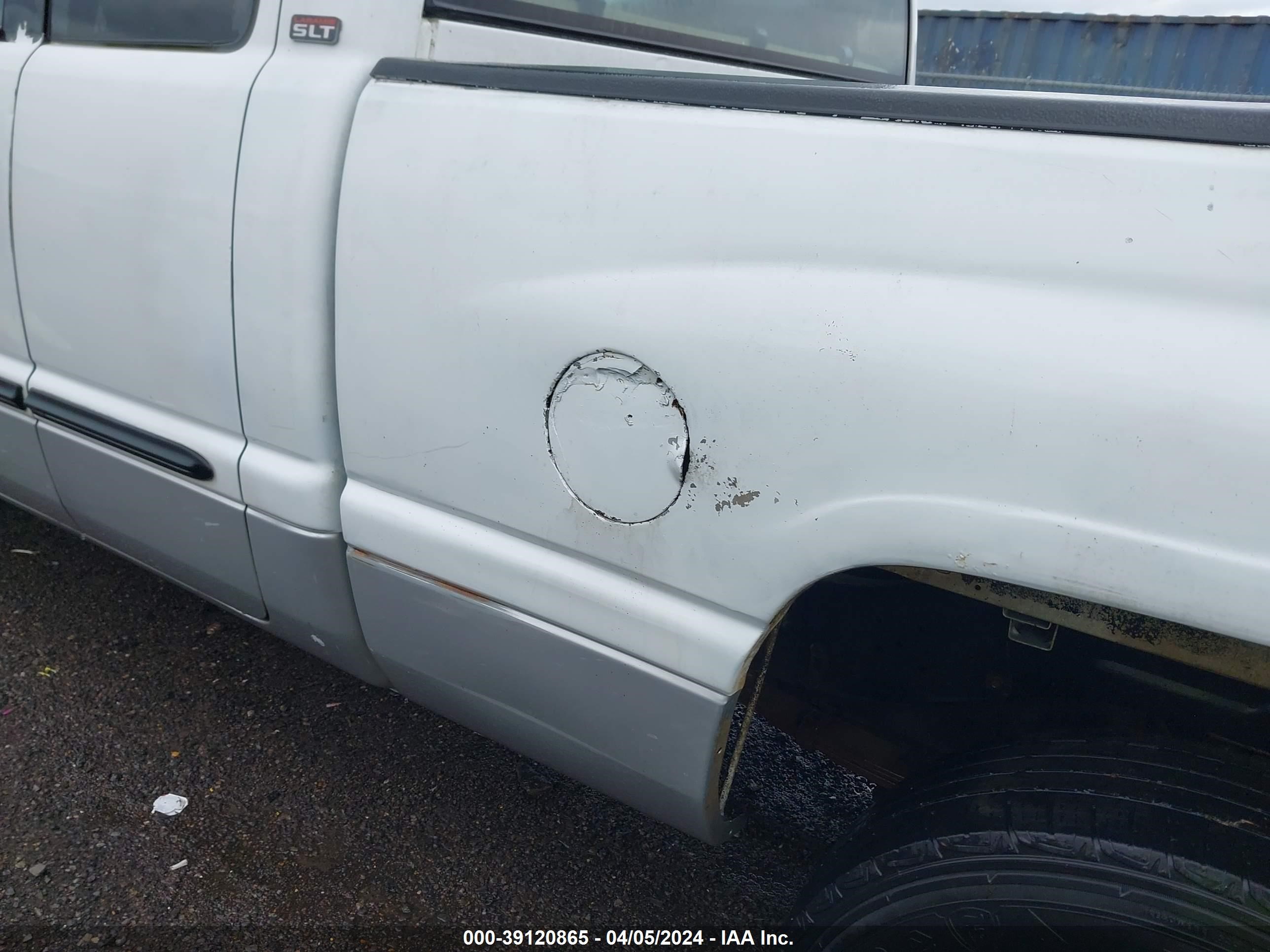 Photo 5 VIN: 1B7HC13Z41J574493 - DODGE RAM 