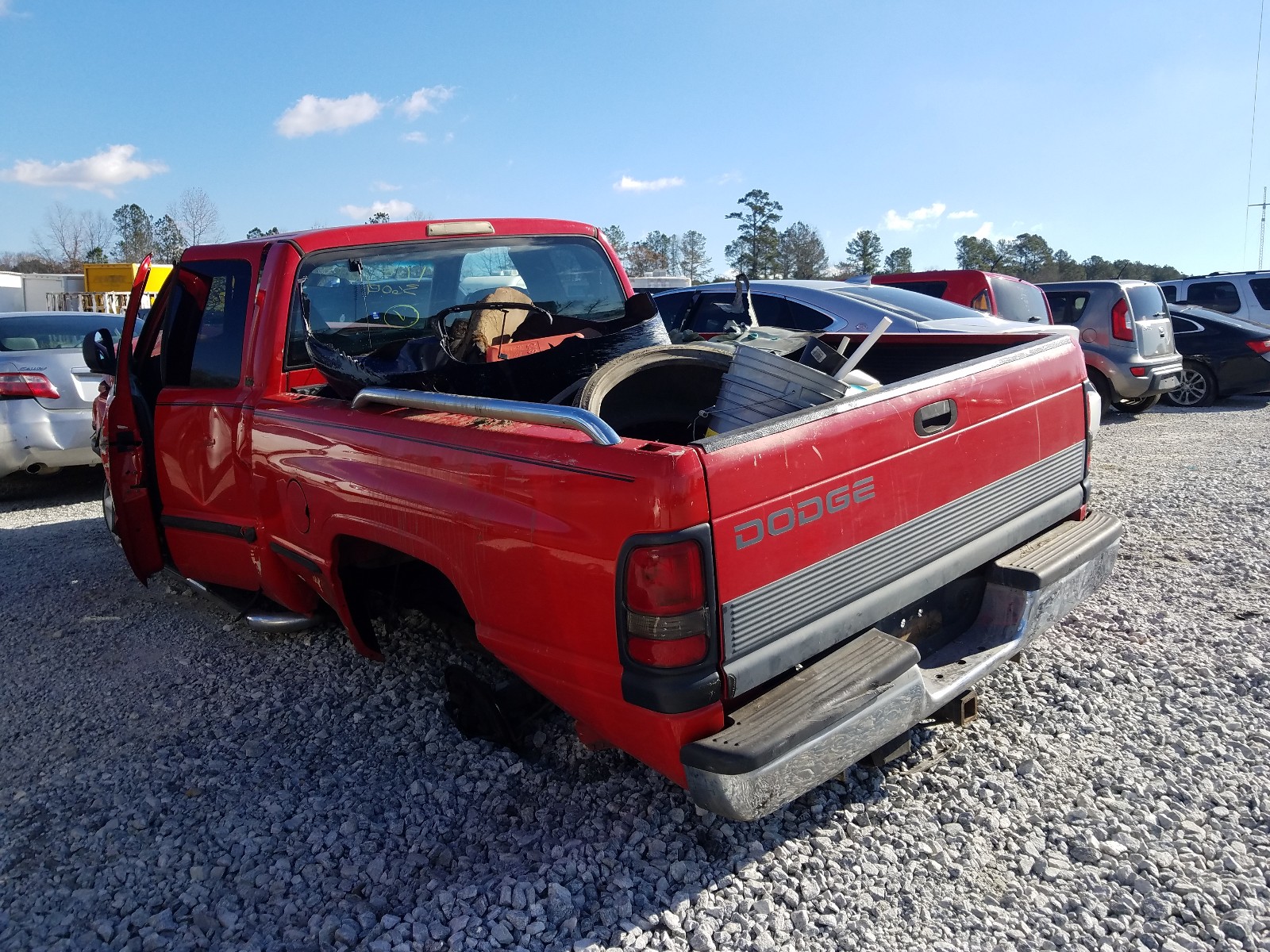 Photo 2 VIN: 1B7HC13Z6XJ587948 - DODGE RAM 1500 