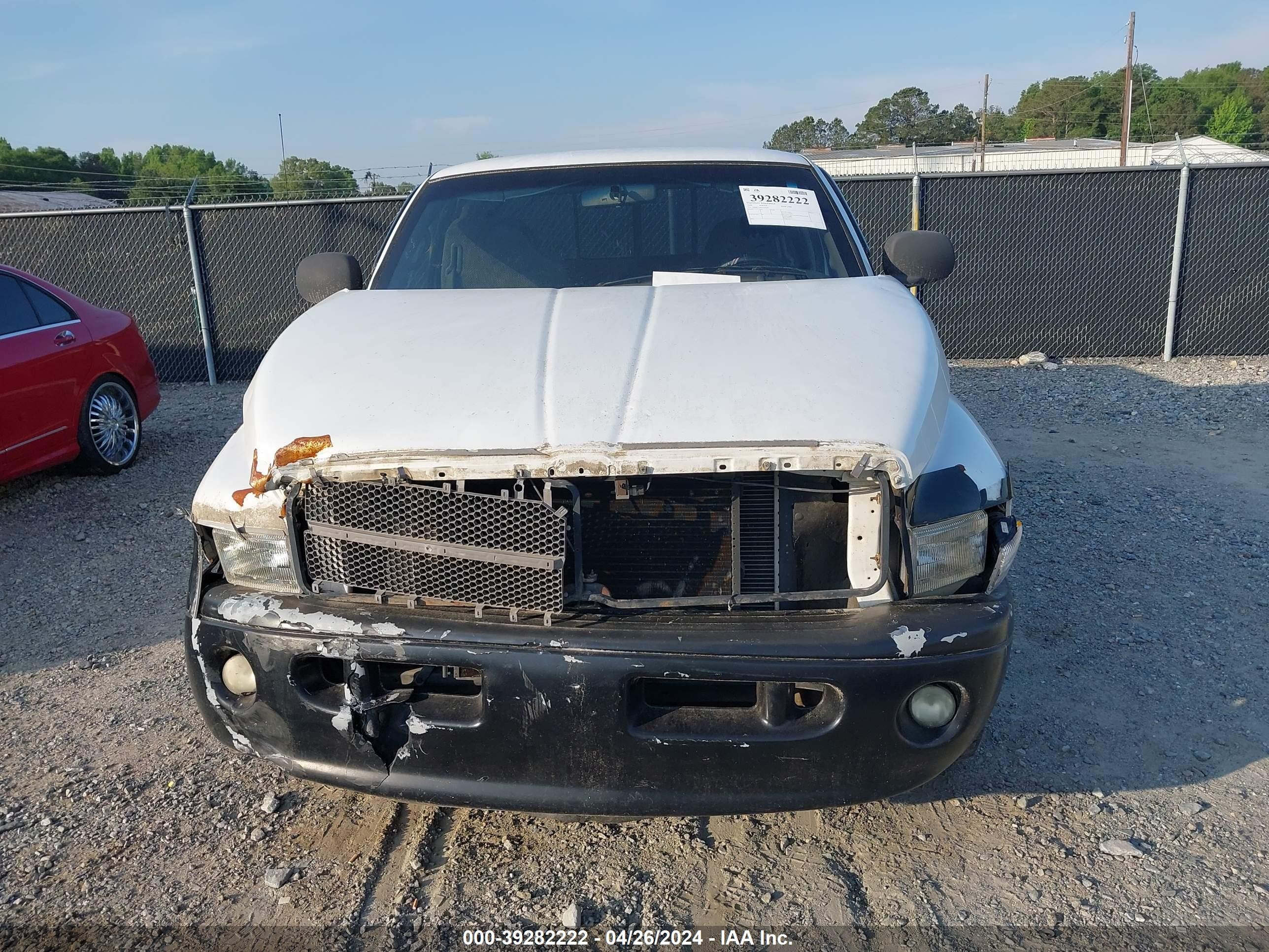 Photo 5 VIN: 1B7HC13Z8XJ565028 - DODGE RAM 