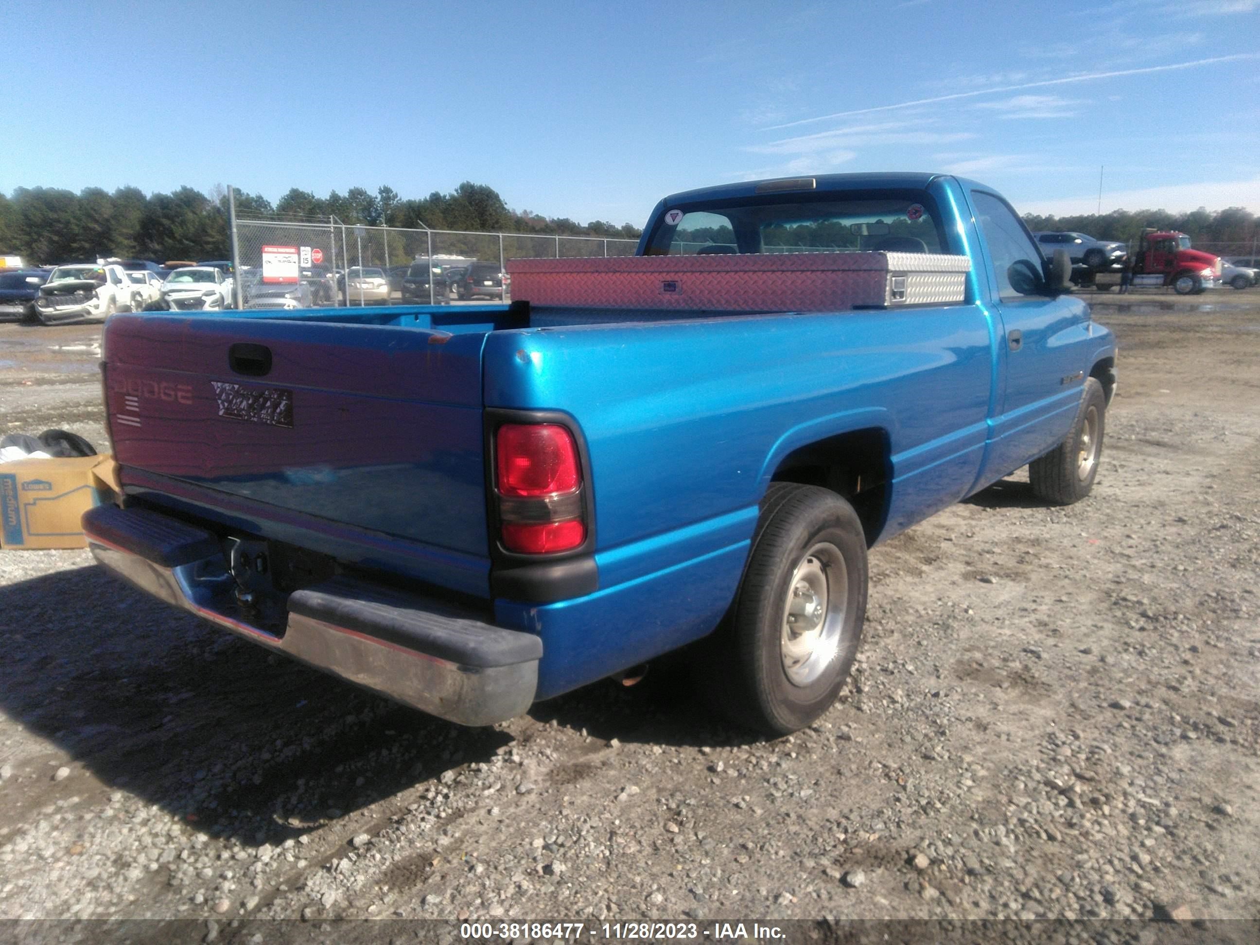 Photo 3 VIN: 1B7HC16X1XS259776 - DODGE RAM 