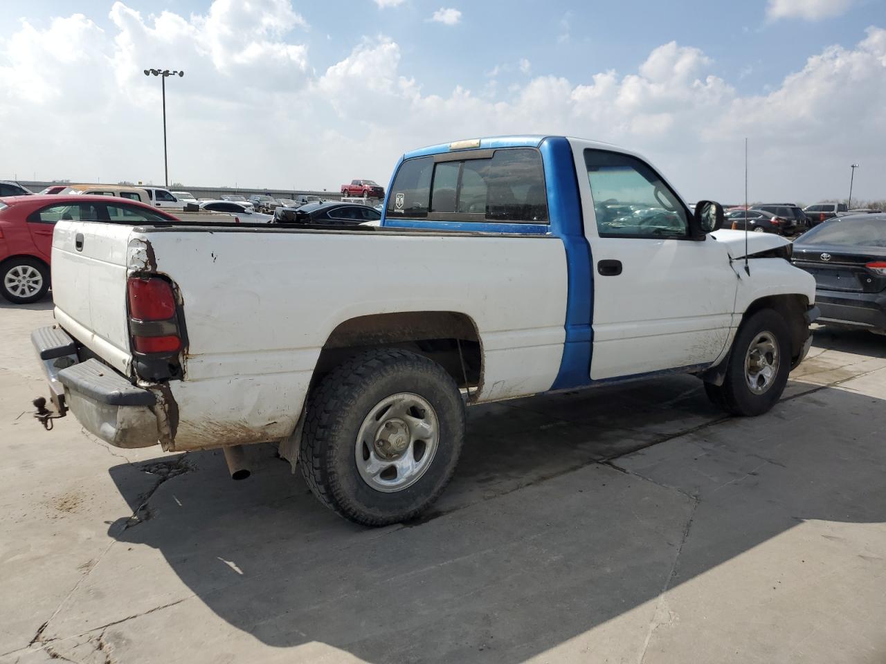 Photo 2 VIN: 1B7HC16X4XS102517 - DODGE RAM 