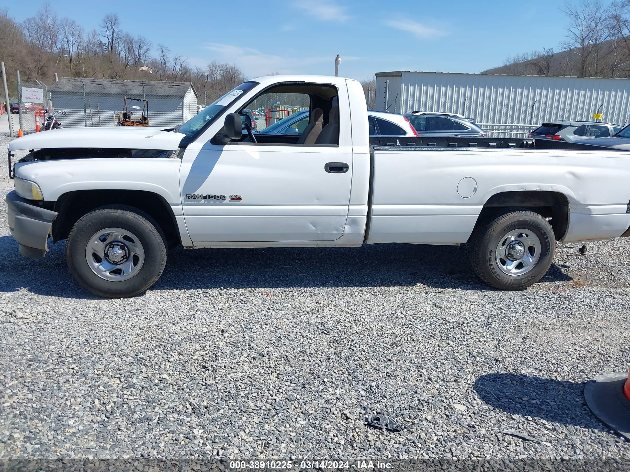 Photo 13 VIN: 1B7HC16XX1S142608 - DODGE RAM 