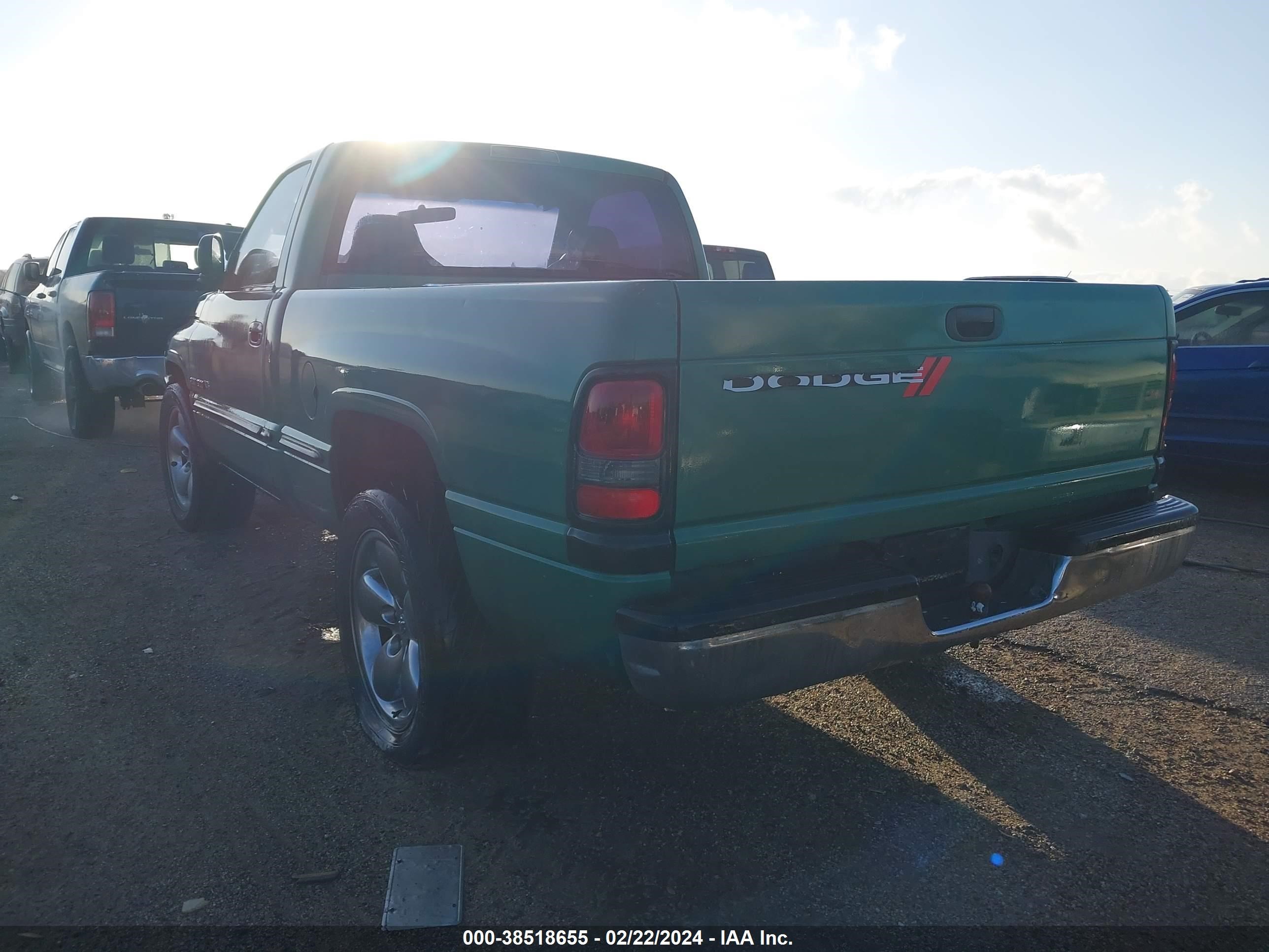 Photo 2 VIN: 1B7HC16XX1S331288 - DODGE RAM 