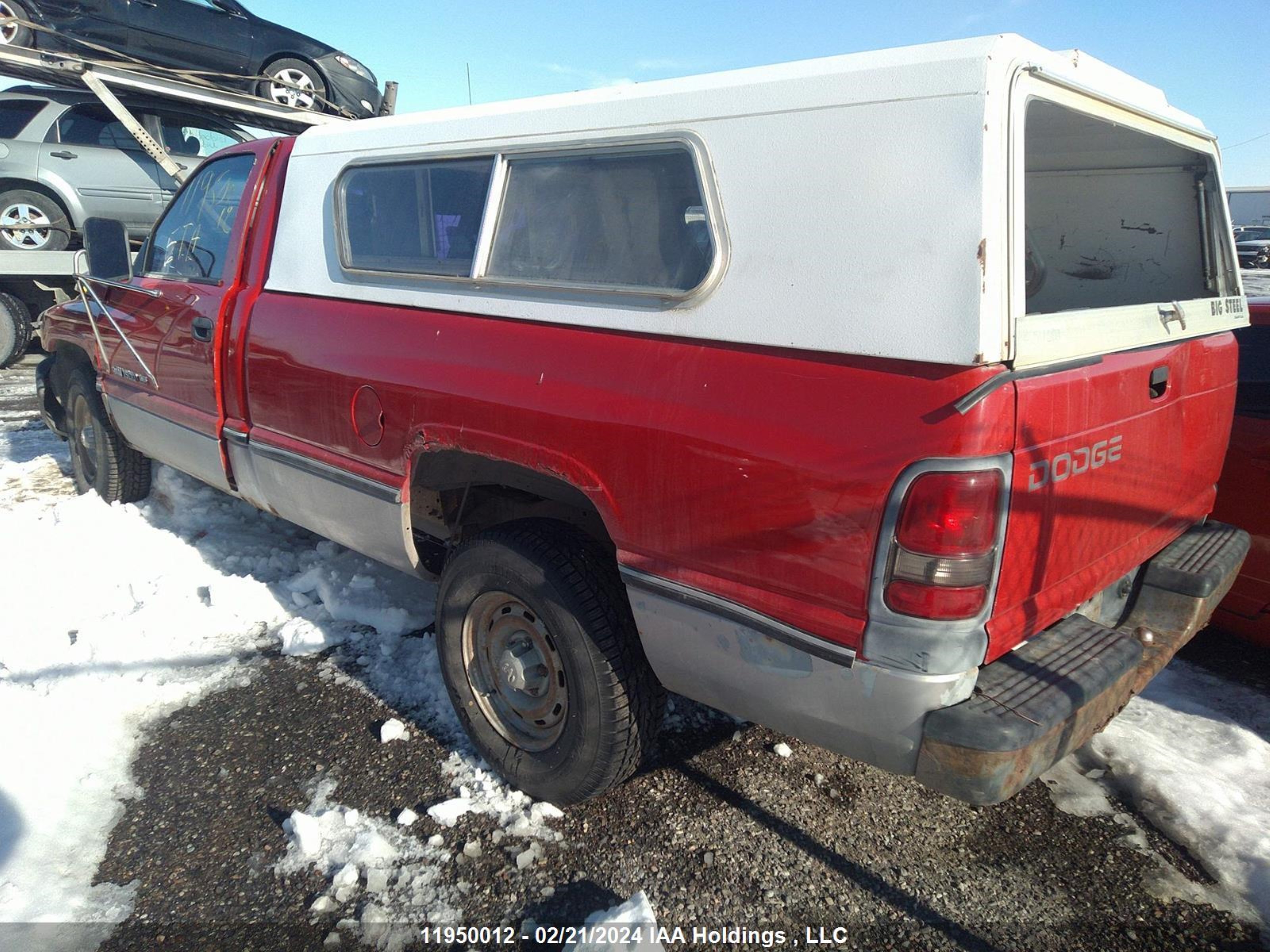 Photo 2 VIN: 1B7HC16Y0RS553553 - DODGE RAM 