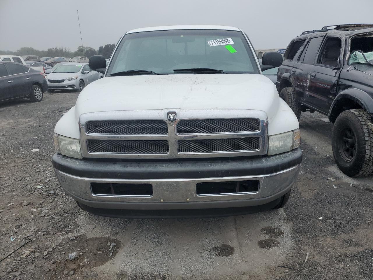 Photo 4 VIN: 1B7HC16Y11S258191 - DODGE RAM 