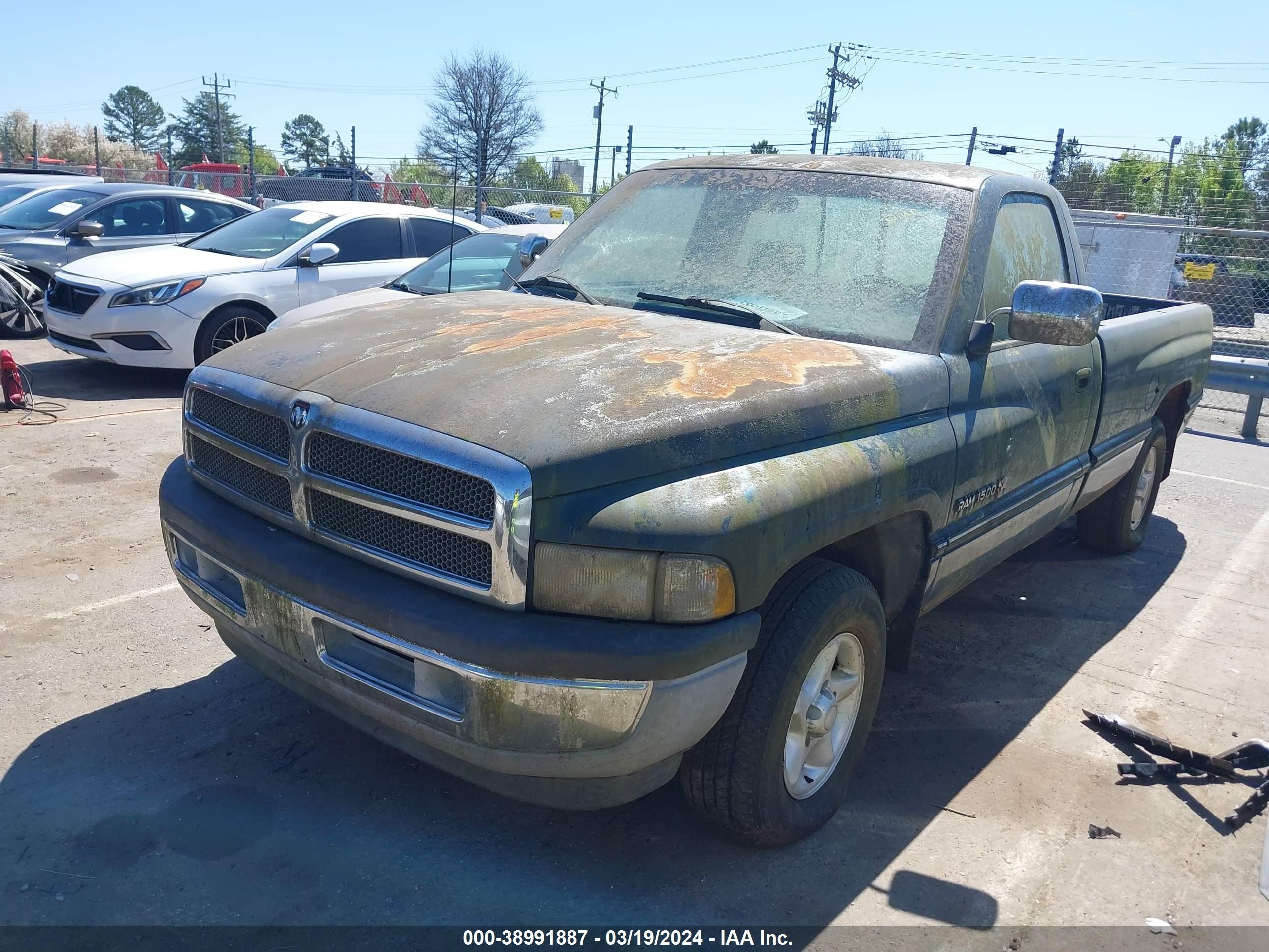 Photo 1 VIN: 1B7HC16Y1TS669982 - DODGE RAM 