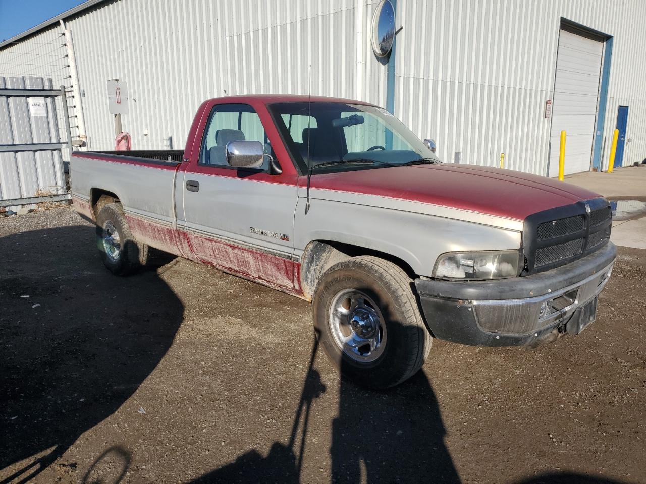 Photo 3 VIN: 1B7HC16Y1VJ546093 - DODGE RAM 