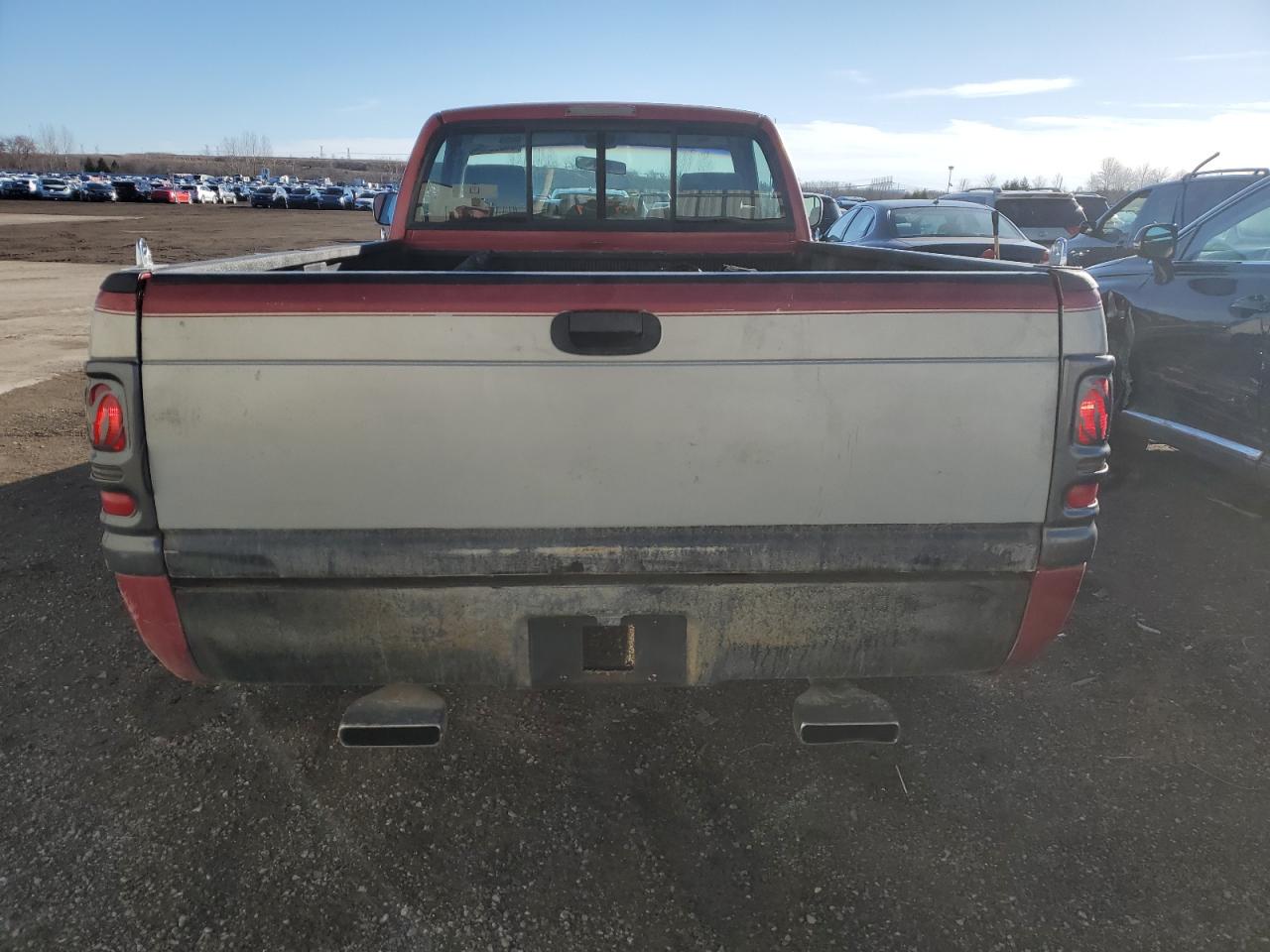 Photo 5 VIN: 1B7HC16Y1VJ546093 - DODGE RAM 