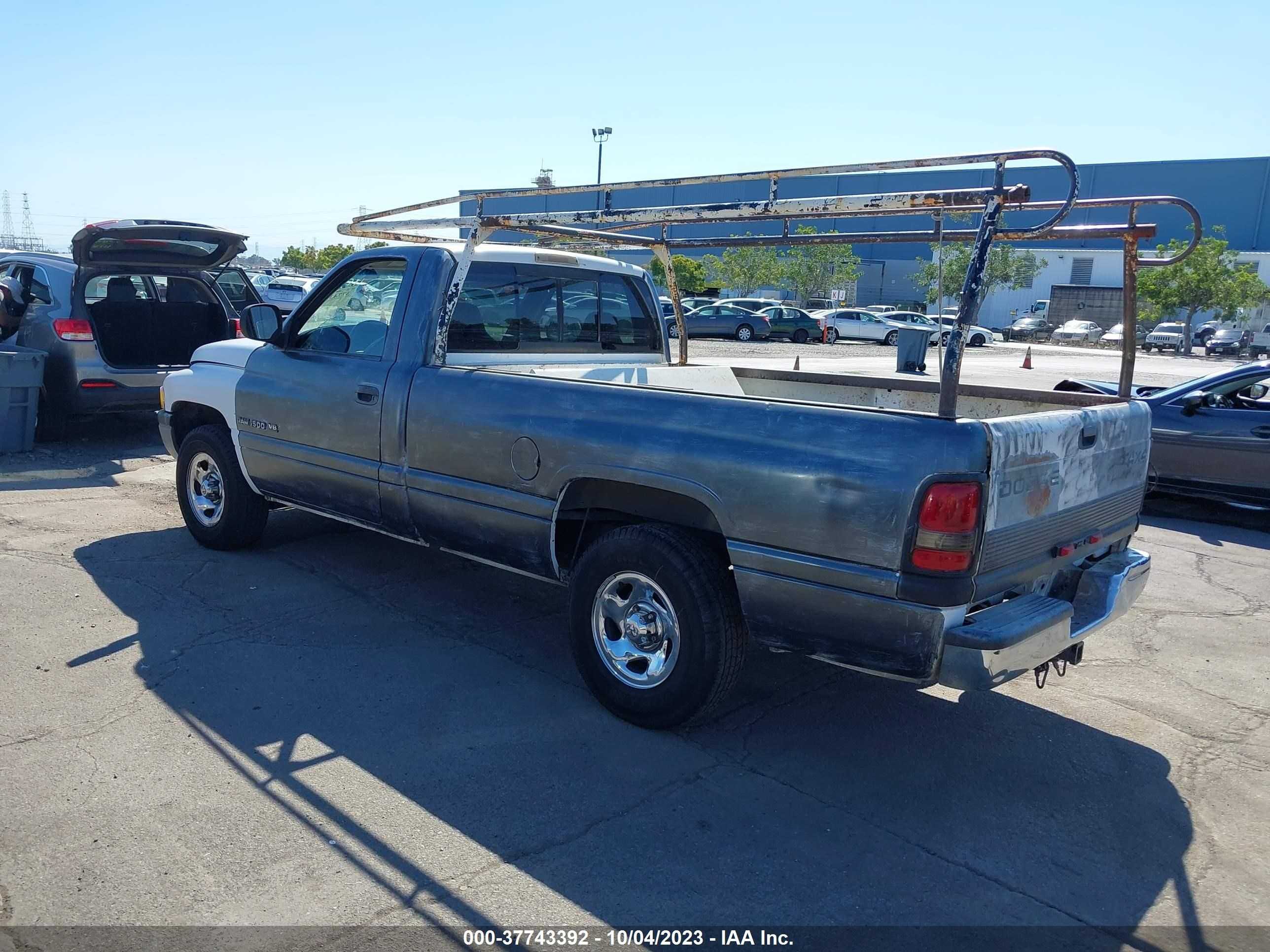 Photo 2 VIN: 1B7HC16Y21S161551 - DODGE RAM 