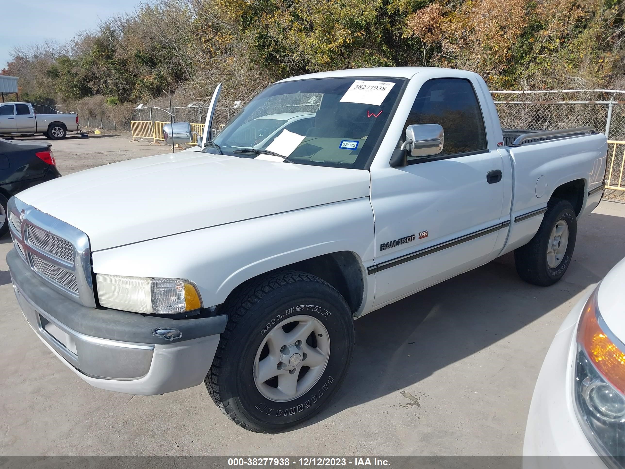 Photo 1 VIN: 1B7HC16Y2TJ149828 - DODGE RAM 