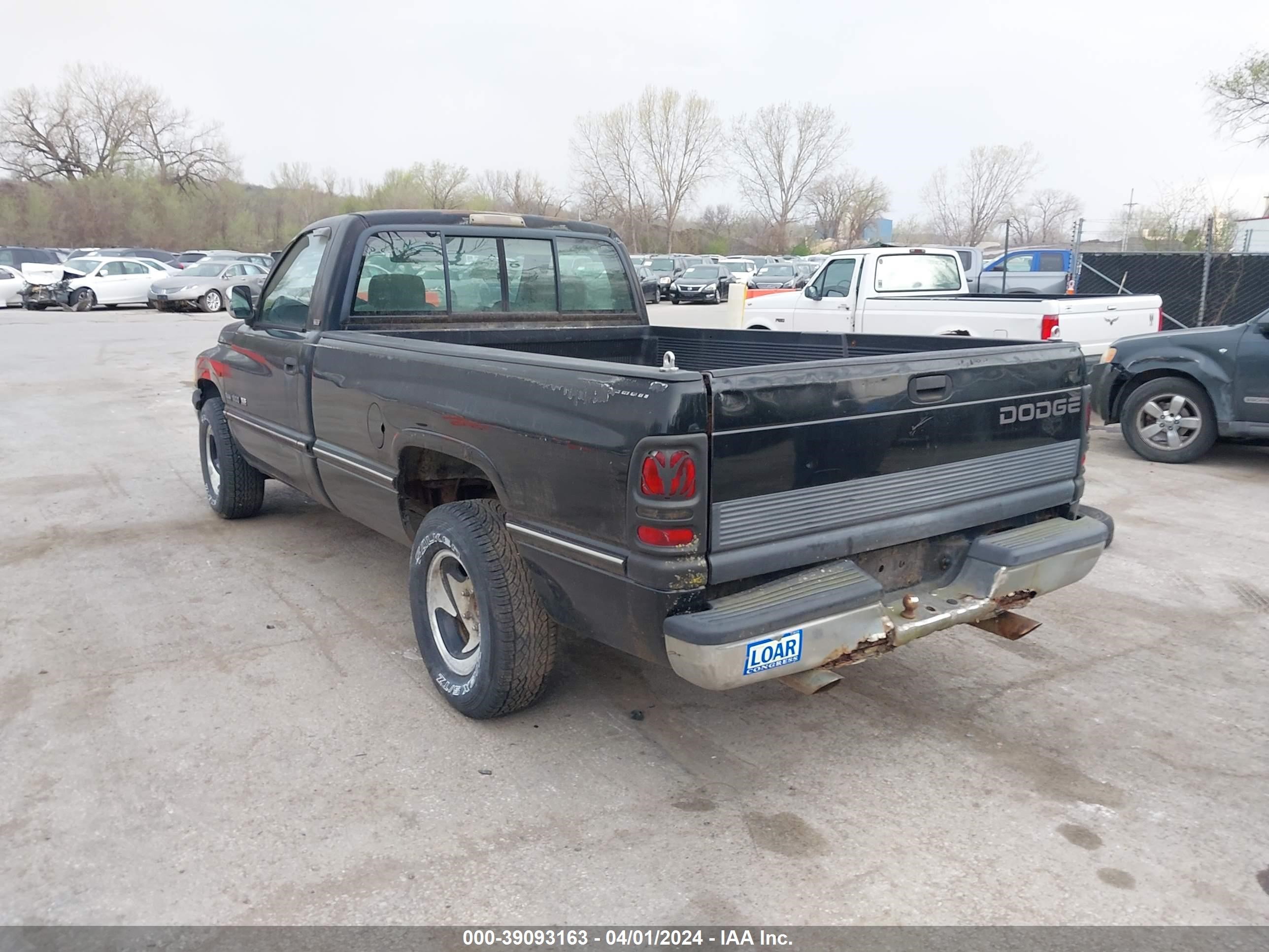 Photo 2 VIN: 1B7HC16Y5RS648688 - DODGE RAM 