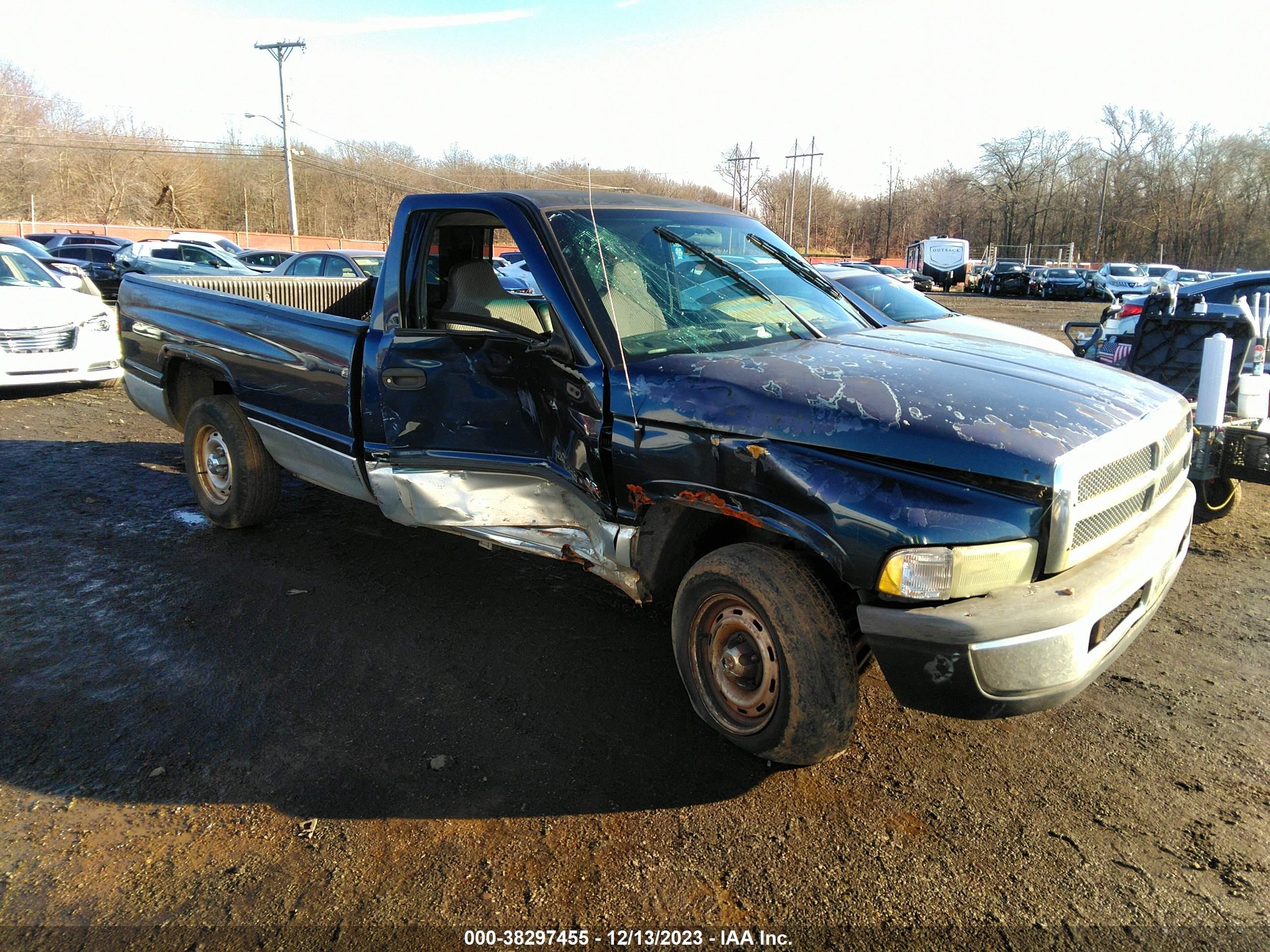 Photo 0 VIN: 1B7HC16Y81S261685 - DODGE RAM 