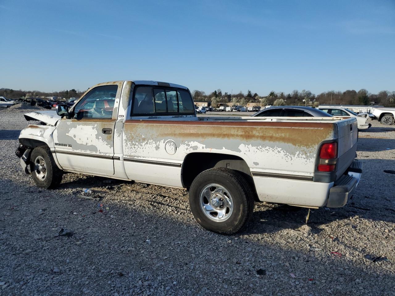 Photo 1 VIN: 1B7HC16Y8RS661189 - DODGE RAM 